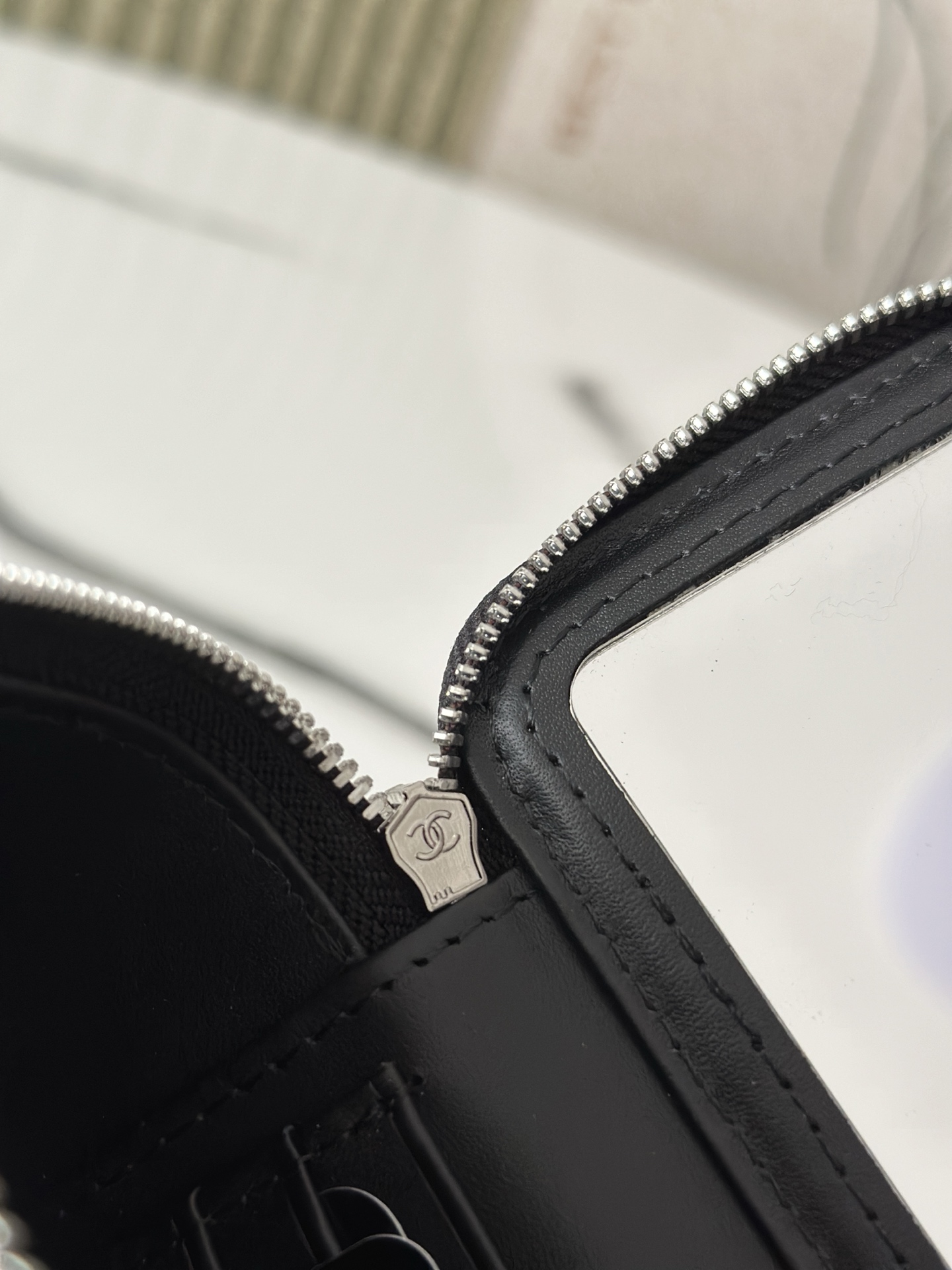 Black Caviar Quilted Vanity Case with Silver Metal Handle & Silver Hardware - Mocuir