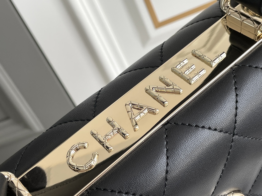 Trendy CC Small Top Handle Flap Bag in Black Quilted Lambskin with Gold-Tone Hardware (Model A92236) - Mocuir