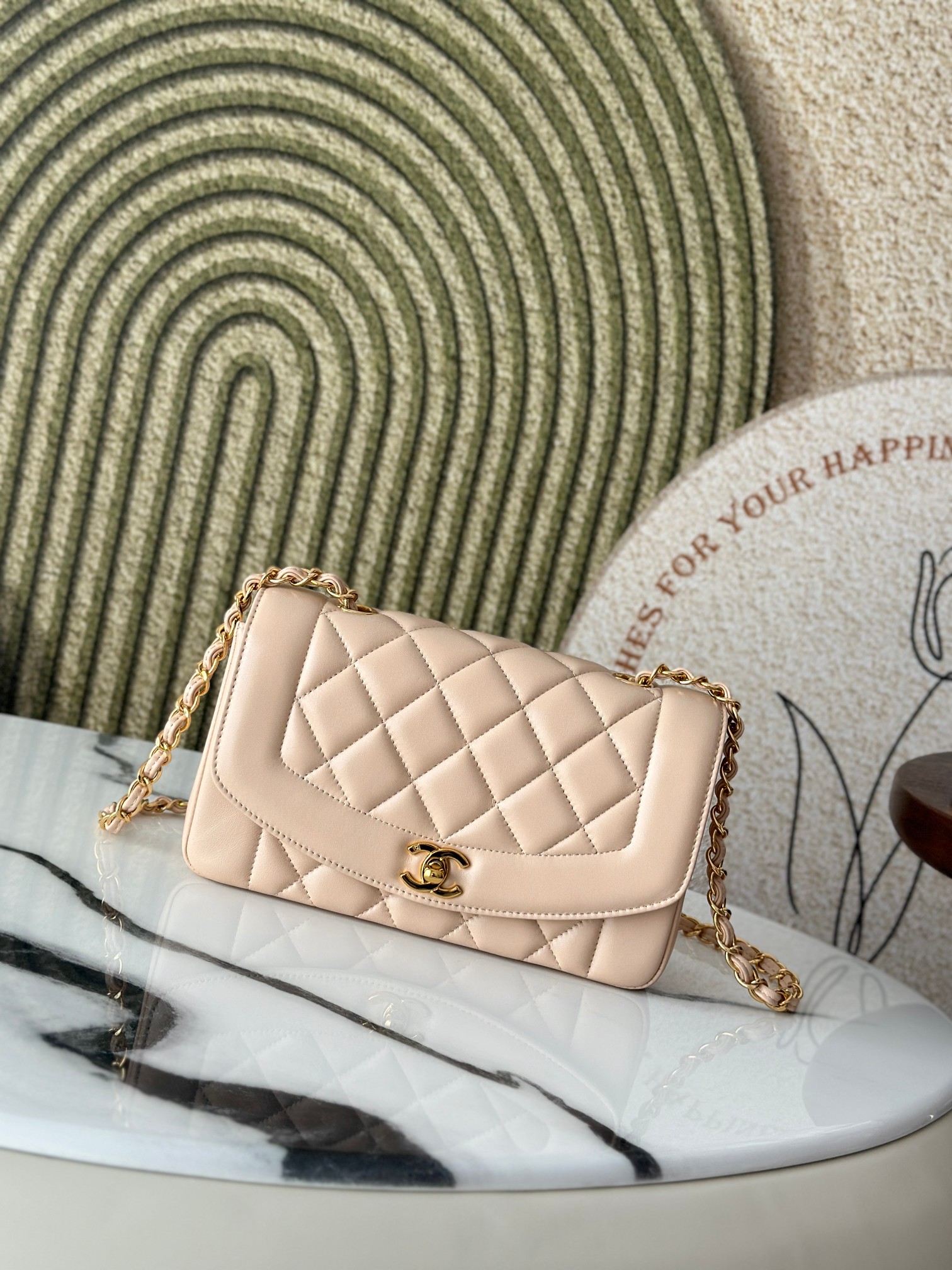 Vintage Diana Flap Bag Beige Quilted Lambskin with 24K Gold Hardware - Mocuir