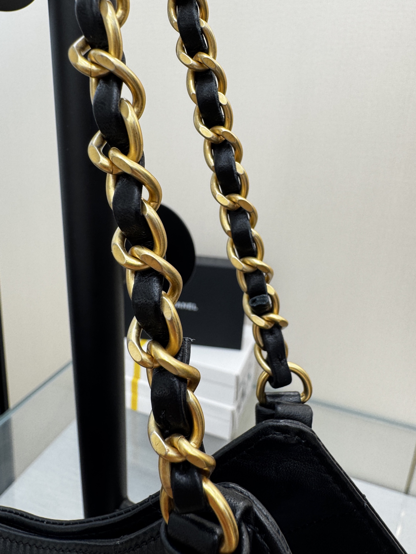 Large Hobo Bag with Pouch - Mocuir