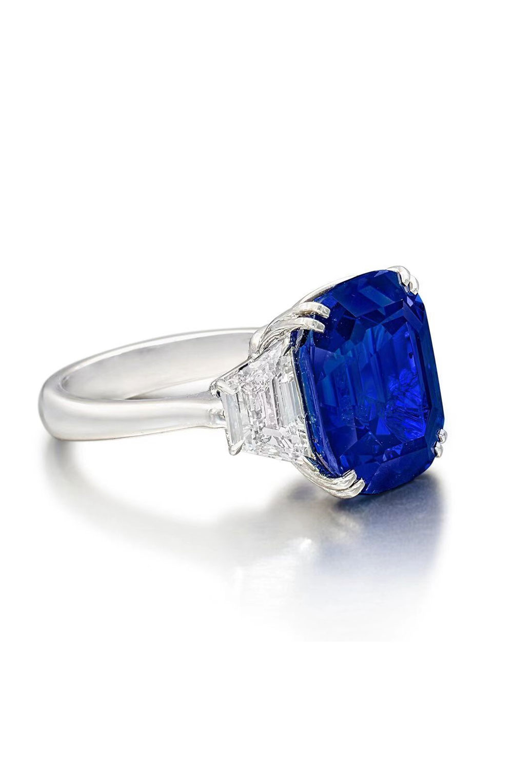Royal Blue Sapphire Ring