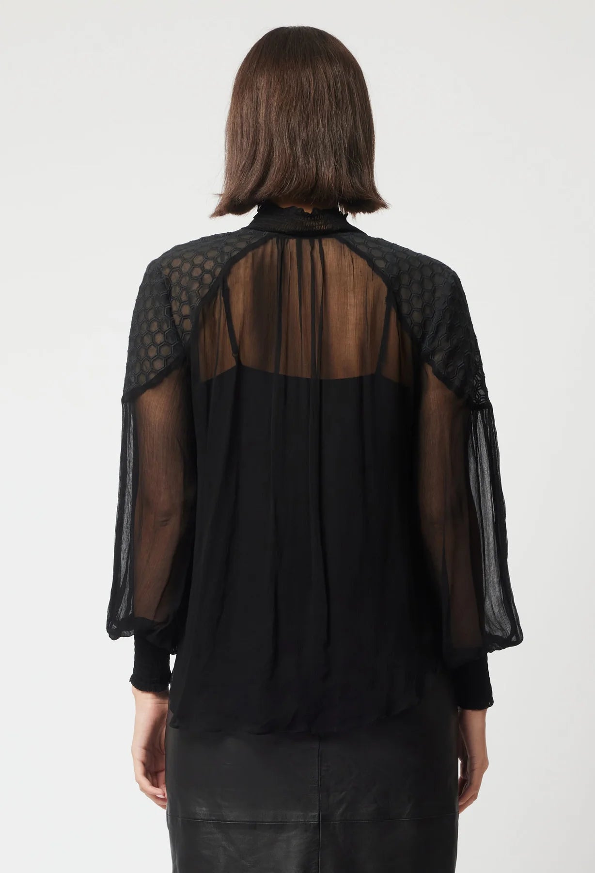 Scallop Charm Blouse‌