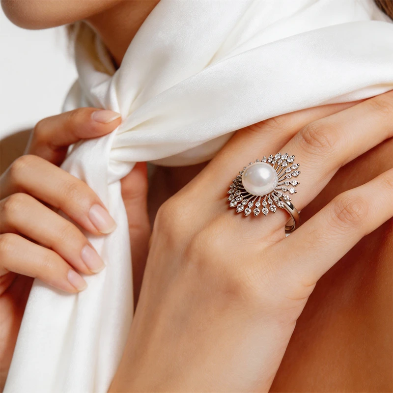 18k Gold Australian White Pearl Ring 10mm