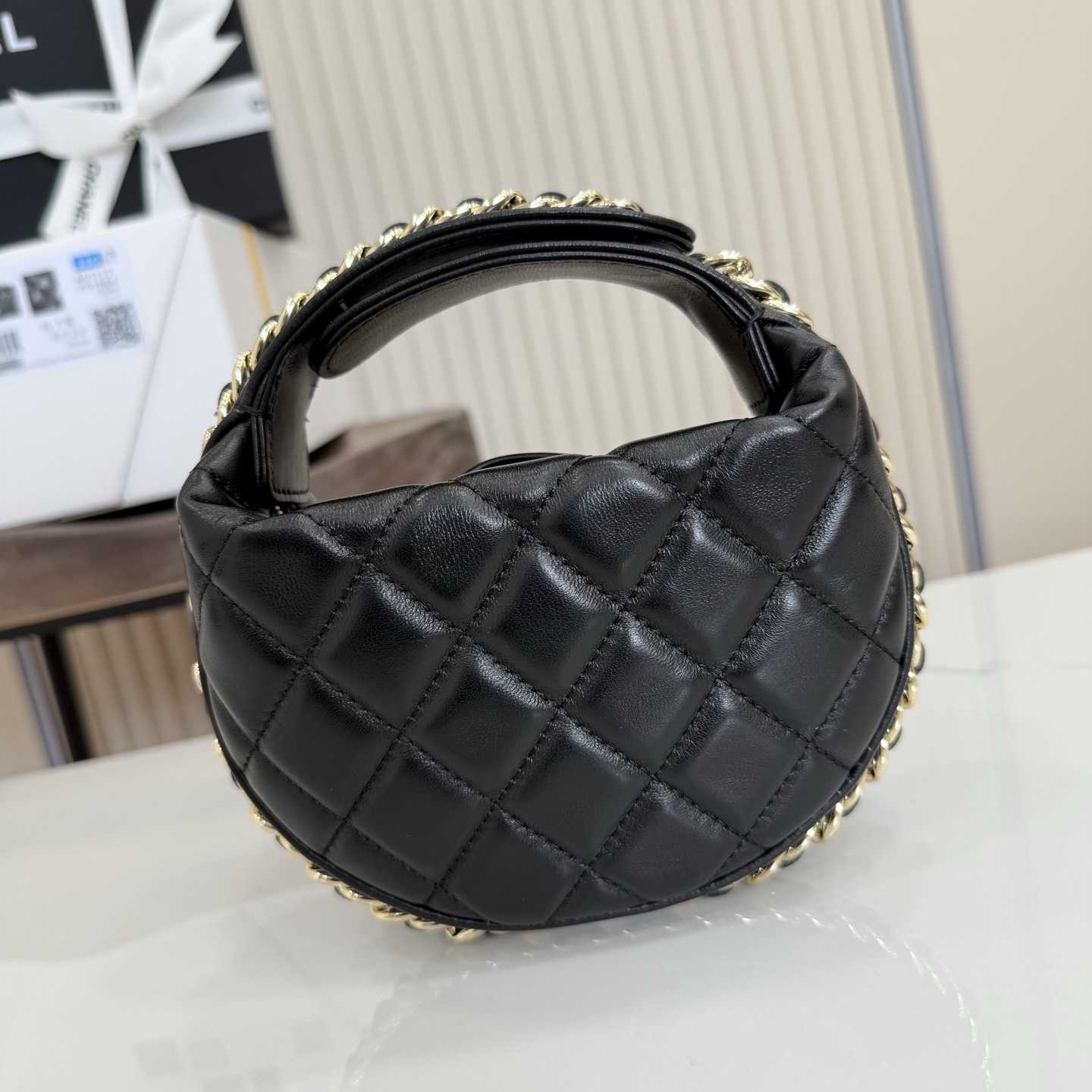 23C Hula Hoop Pouch Quilted Lambskin Bag in Black (Gold Hardware) - Mocuir