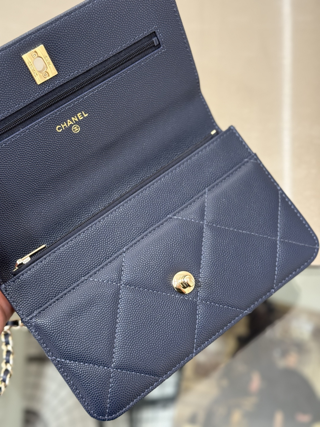 Wallet on Chain with Top Handle (AP3984) in Navy Blue Caviar Leather with Gold-Tone Hardware, 25C Cruise Collection - Mocuir