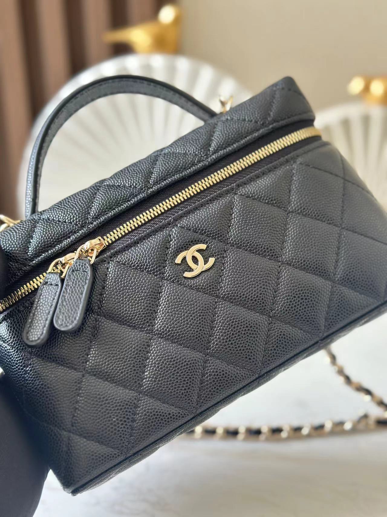 Black Caviar Quilted Long Vanity Case (LP Style) with Gold Hardware - Mocuir