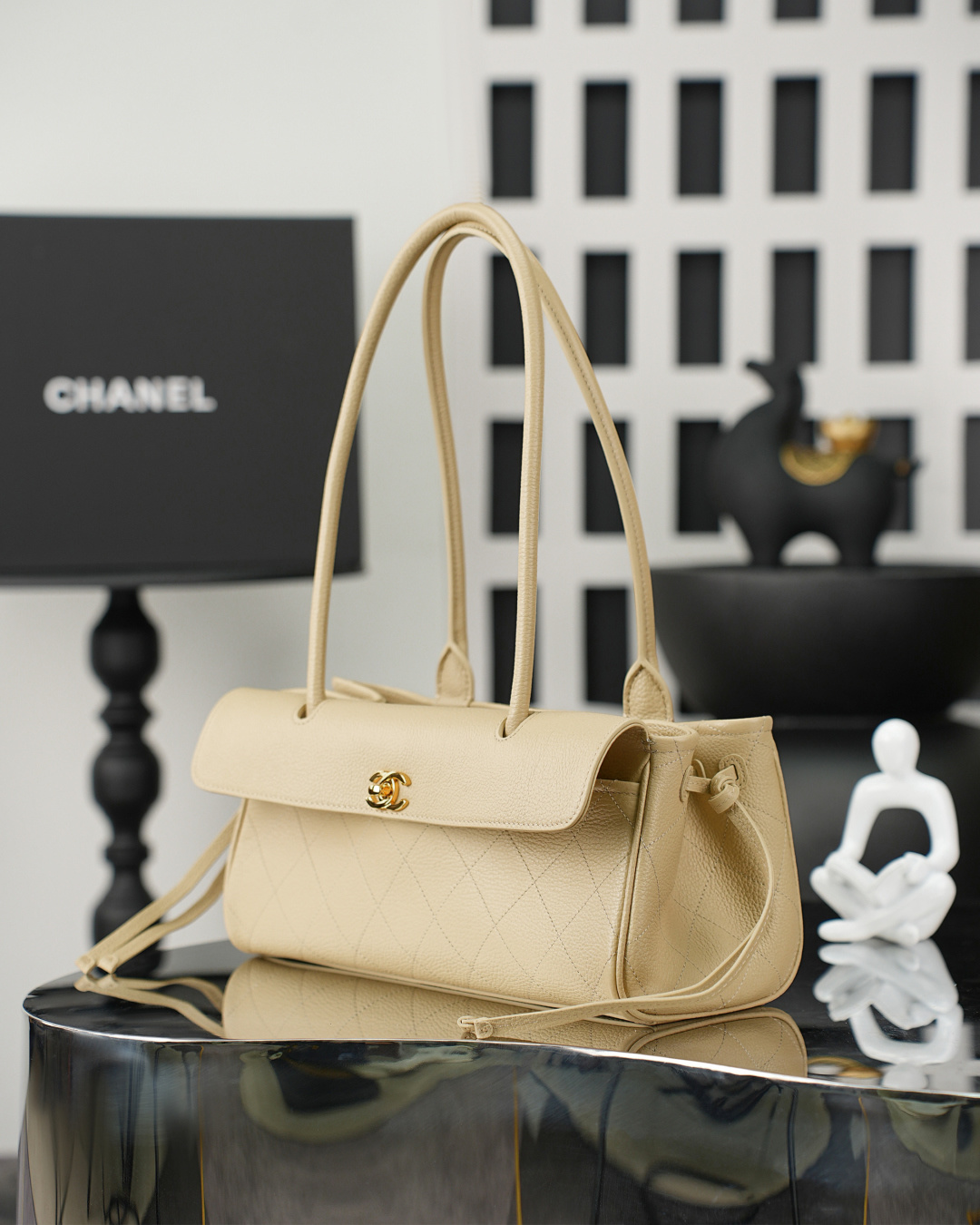 Spring-Summer 2026 Beige Quilted Caviar Leather Baguette Shoulder Bag with Gold-Tone Hardware & Long Handle - Mocuir