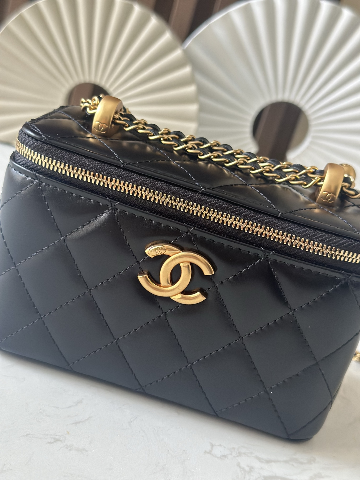 Black Lambskin Quilted Small Vanity Case with Chain (Model AP2199) - Mocuir