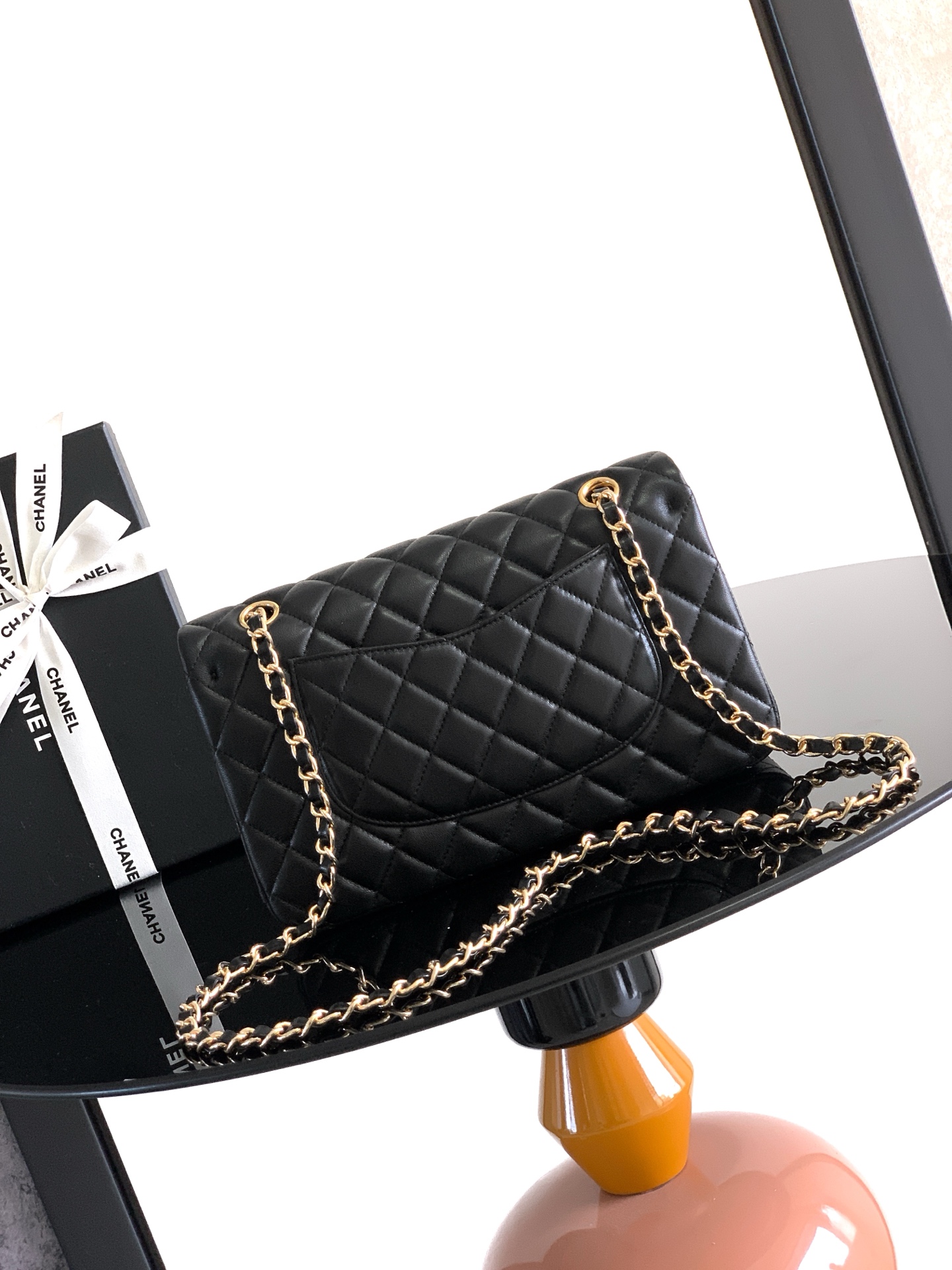 Classic Flap Bag（Black/Gold logo） - Mocuir