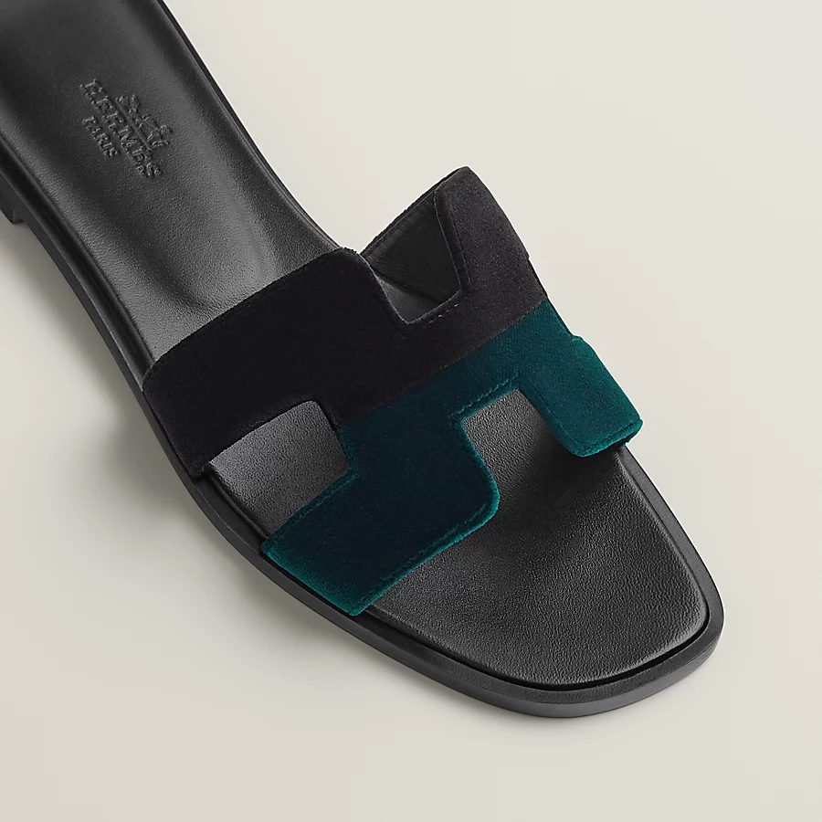 Oran sandal