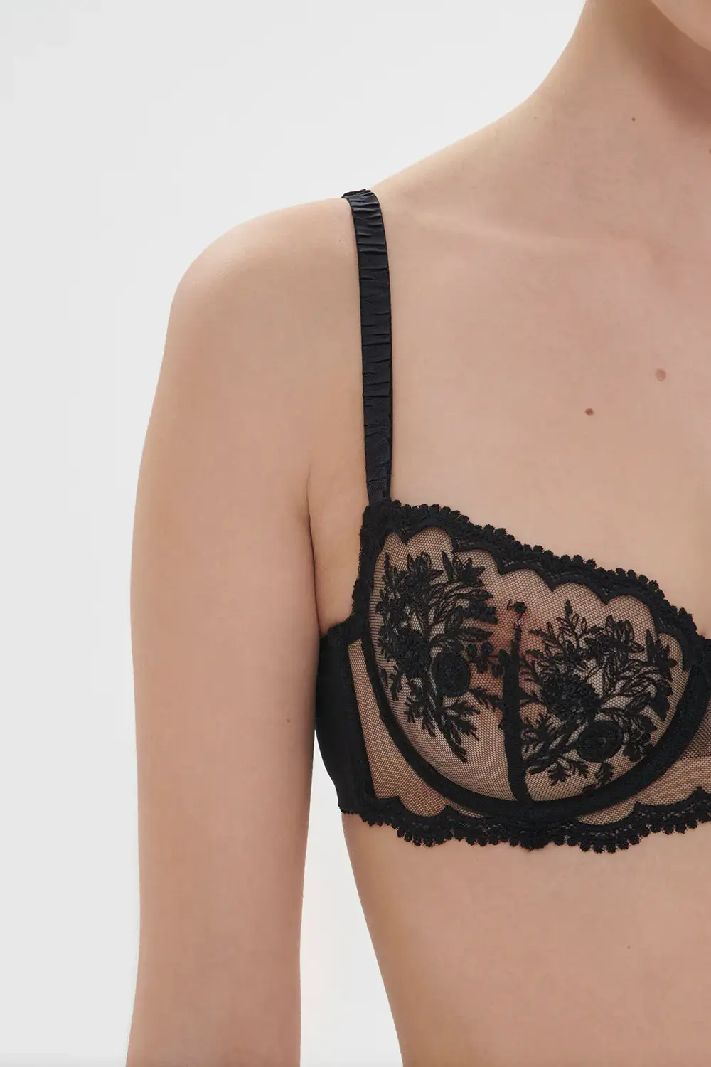 Simone Perele Intrigue Sheer Demi