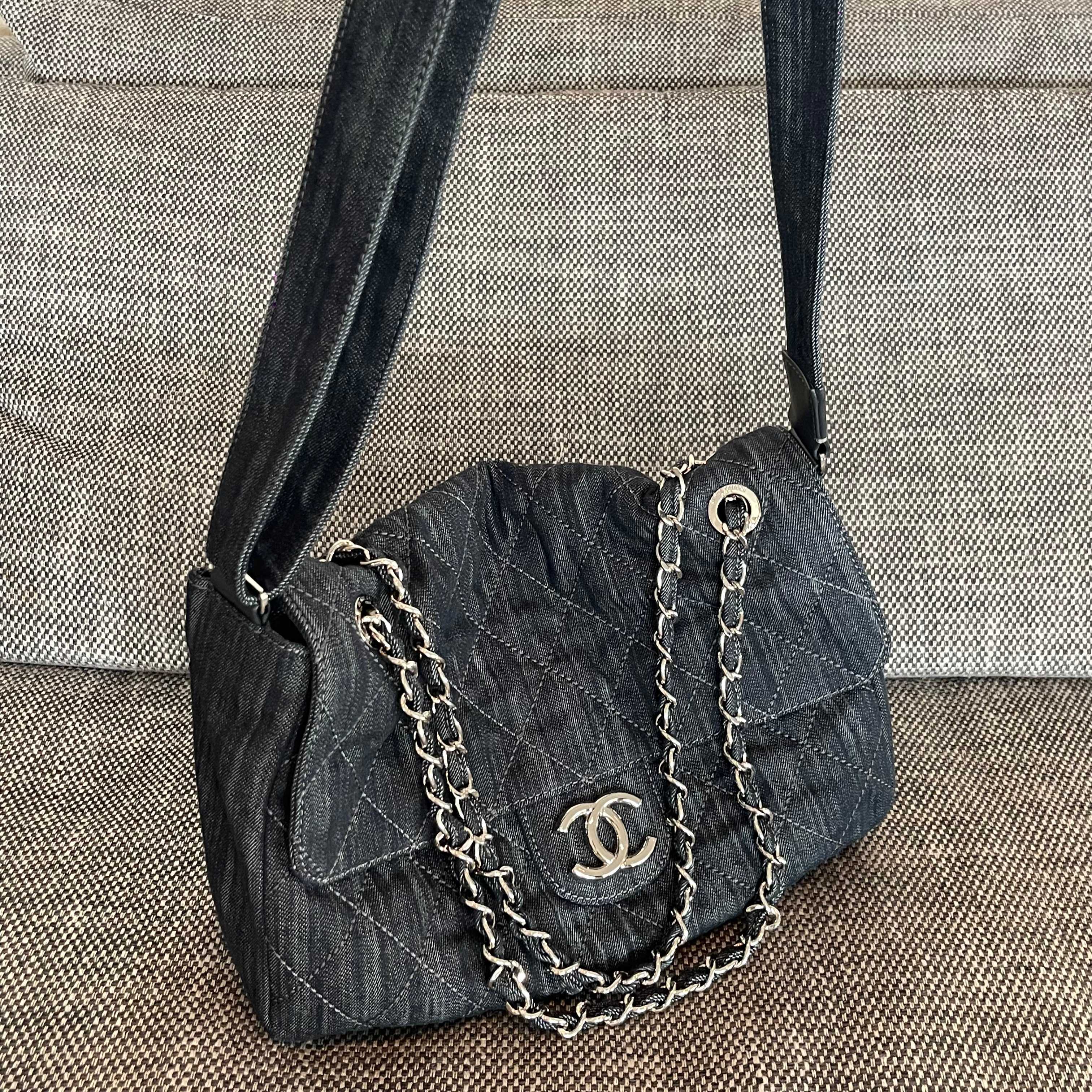 Vintage Hobo Dark Blue Denim Quilted Messenger Bag with Silver-Tone Hardware - Mocuir