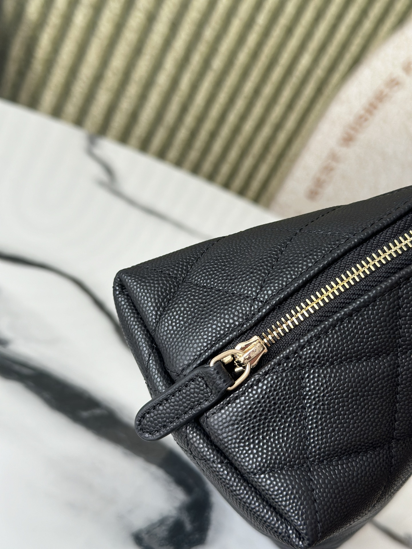 Classic Quilted Caviar Curvy Pouch Cosmetic Case in Black with Gold-Tone Hardware - Mocuir