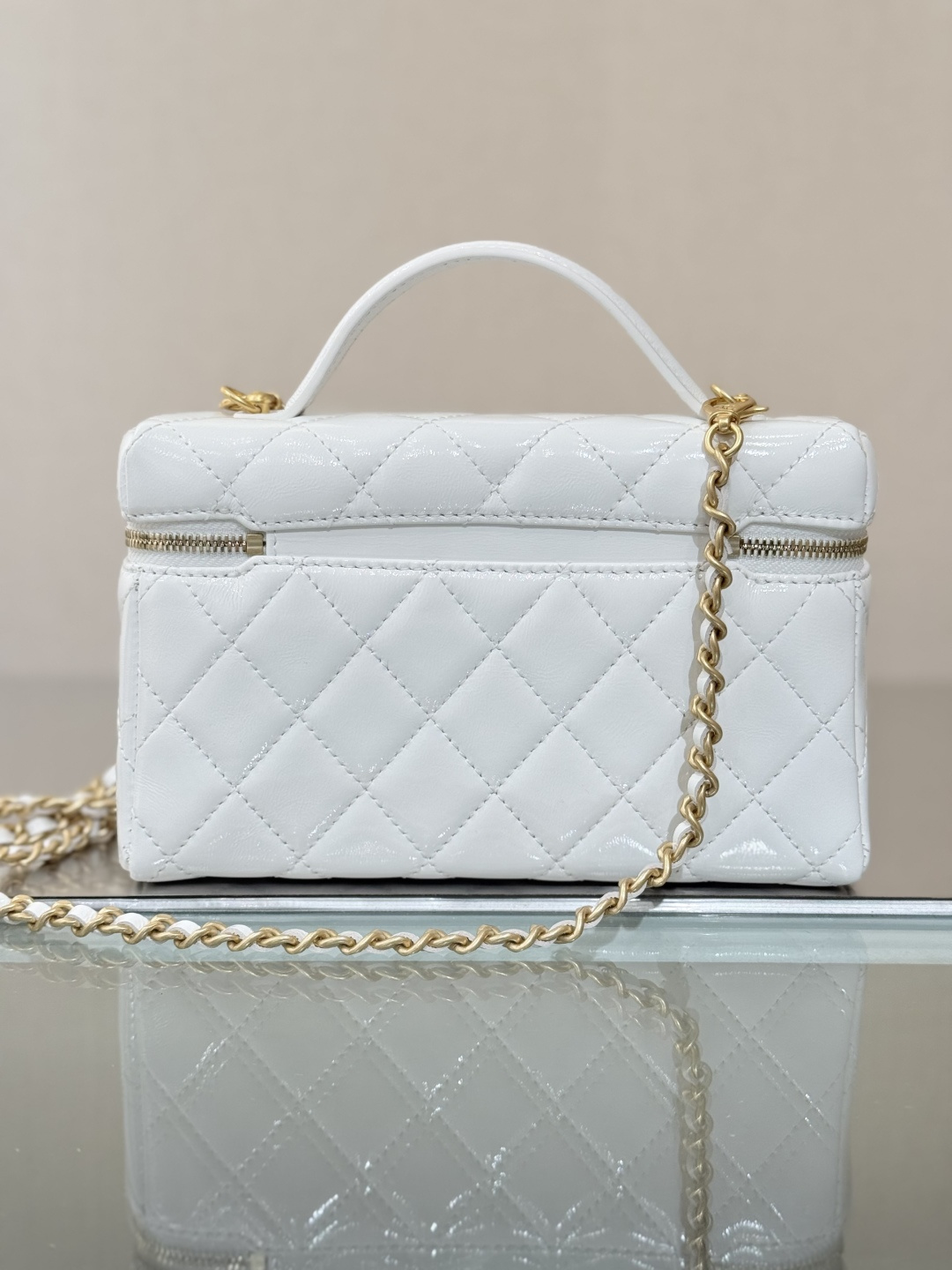 Classic Vanity Case with Pearl CC（White） - Mocuir