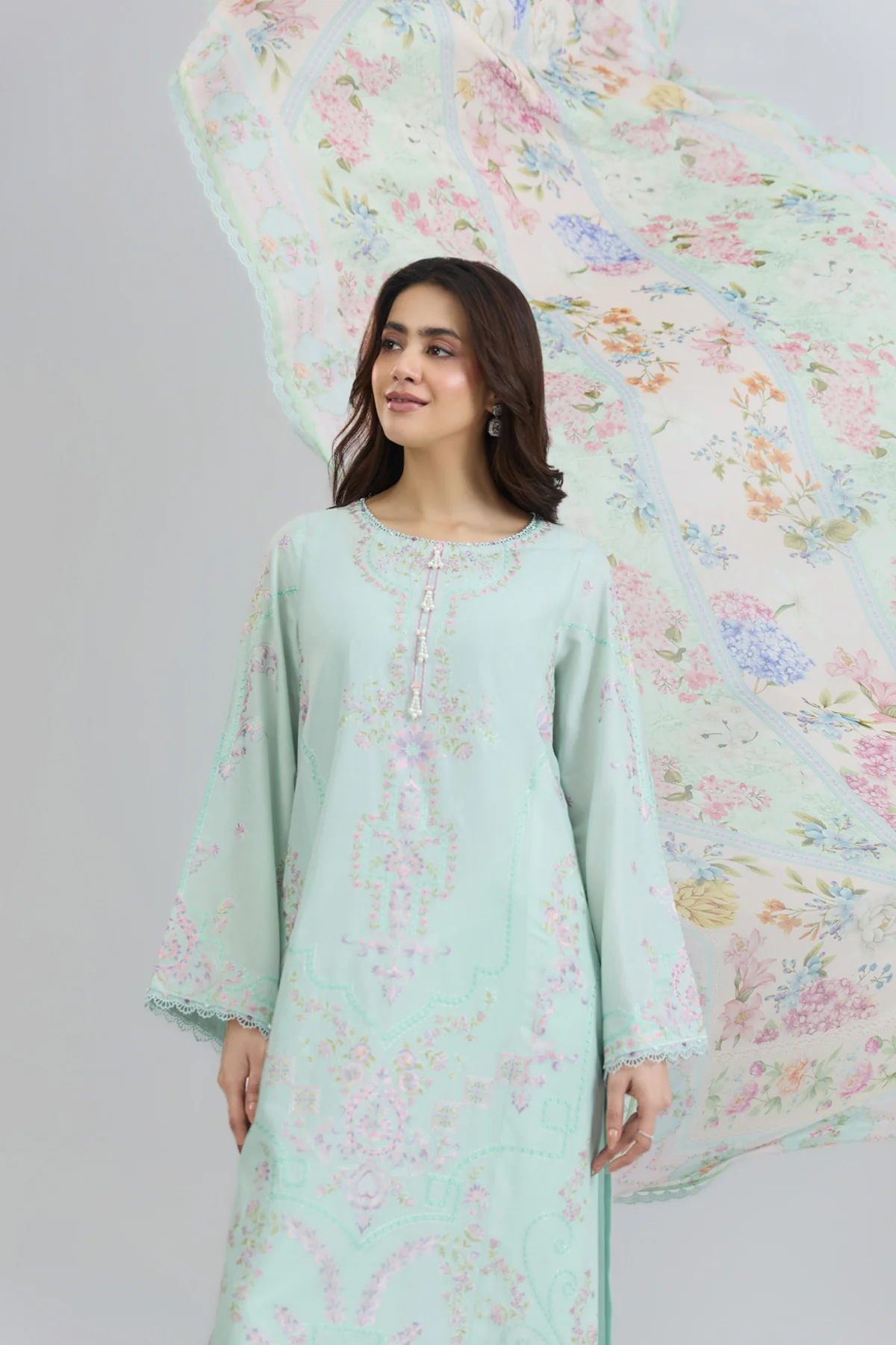 LAWN | EMBROIDERED