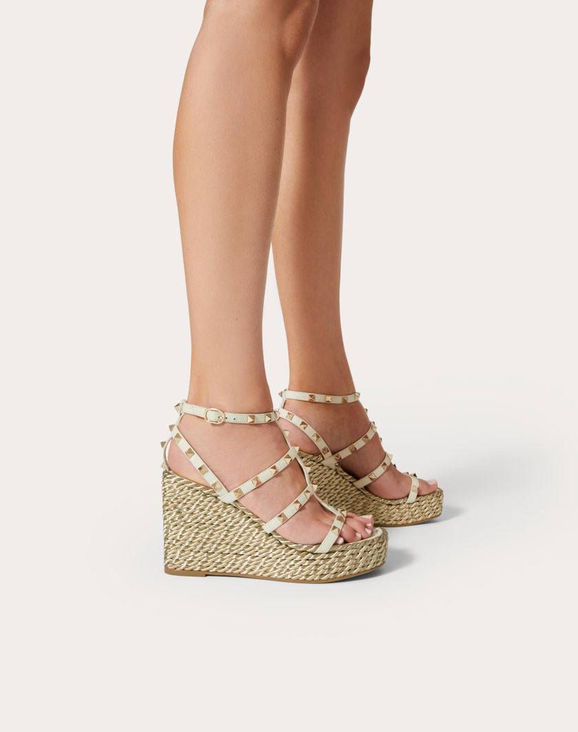 ROCKSTUD CALFSKIN WEDGE SANDAL WITH STRAPS 95 MM