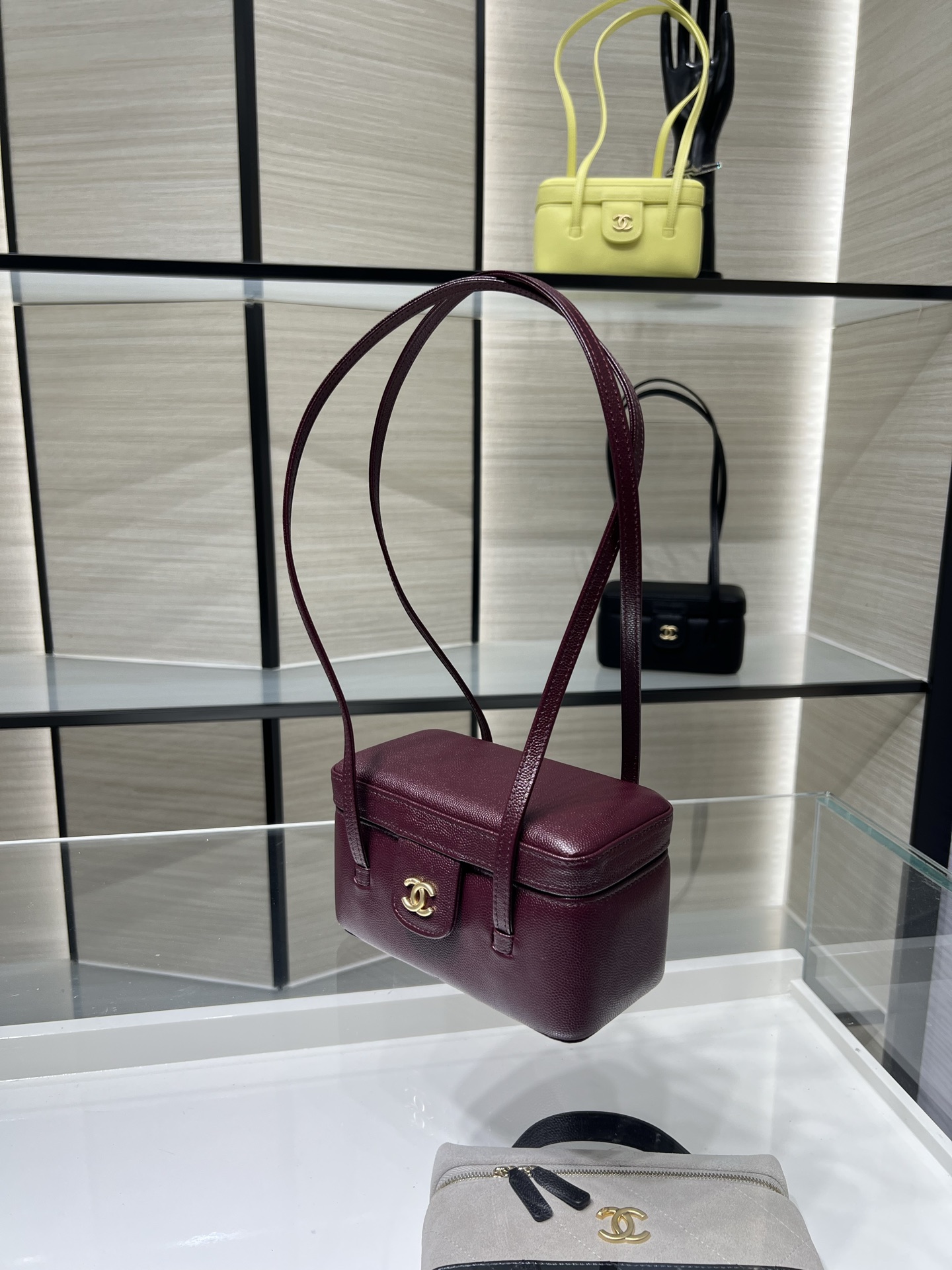 26P Preppy Coco Burgundy Quilted Caviar Leather Long Vanity Handbag with Gold-Tone Hardware - Mocuir