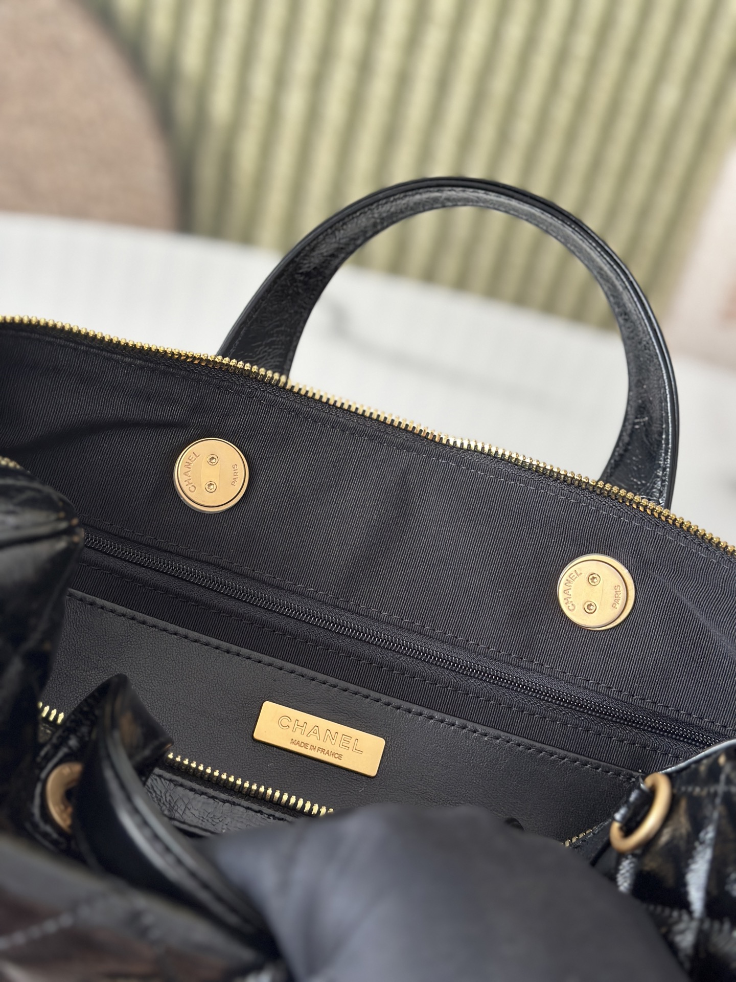 25A Black Oil Wax Calfskin Quilted Bowling Bag with Gold Hardware - Mocuir