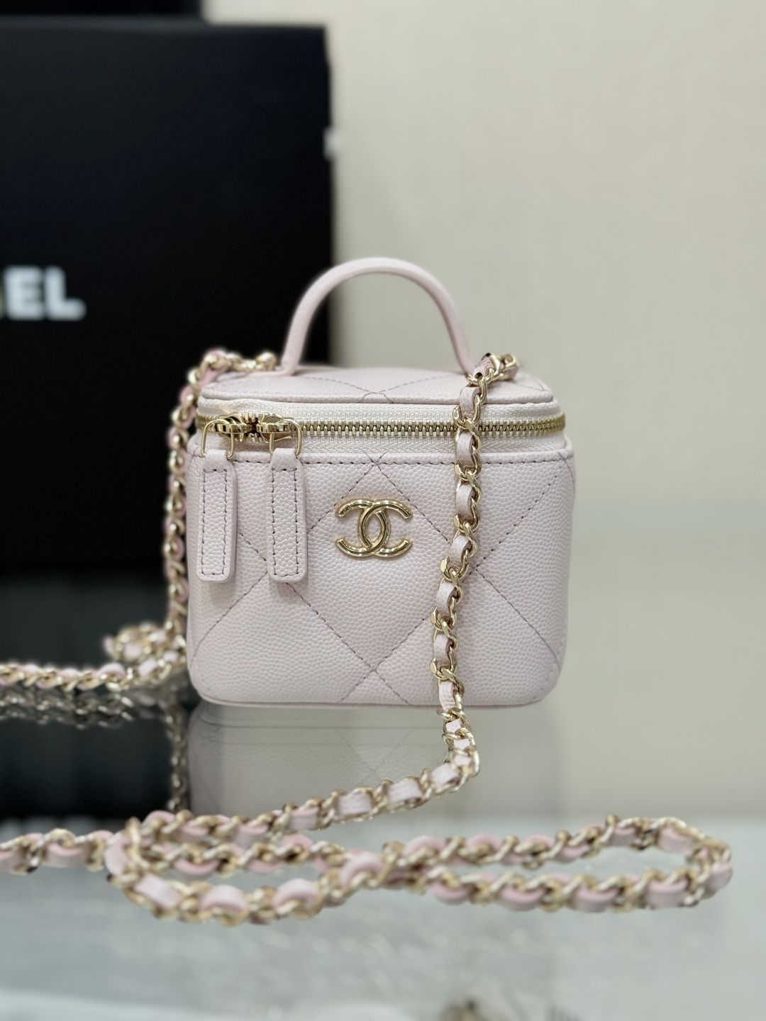 Mini Top Handle Vanity Case (AS5993) in Light Pink Quilted Grained Calfskin (Caviar) with Antique Gold-Tone Hardware - Mocuir