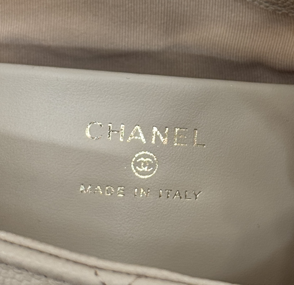 Metal Handle Bucket Bag（Light beige） - Mocuir