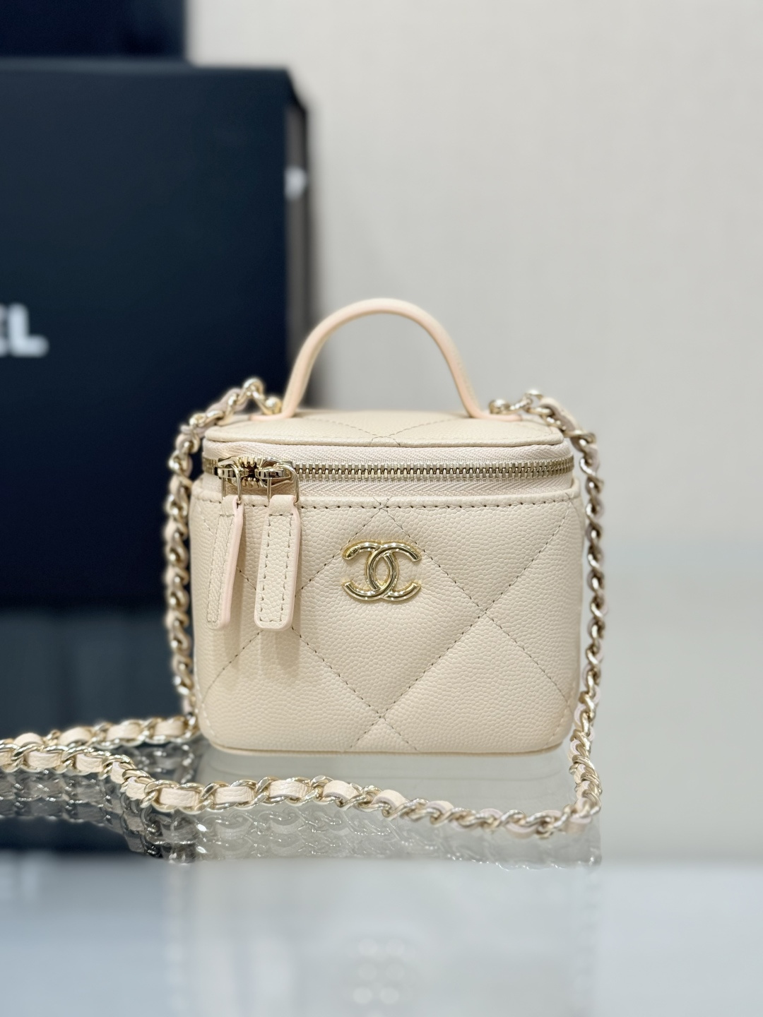 Mini Top Handle Vanity Case (AS5993) in Beige Quilted Grained Calfskin (Caviar) with Antique Gold-Tone Hardware - Mocuir