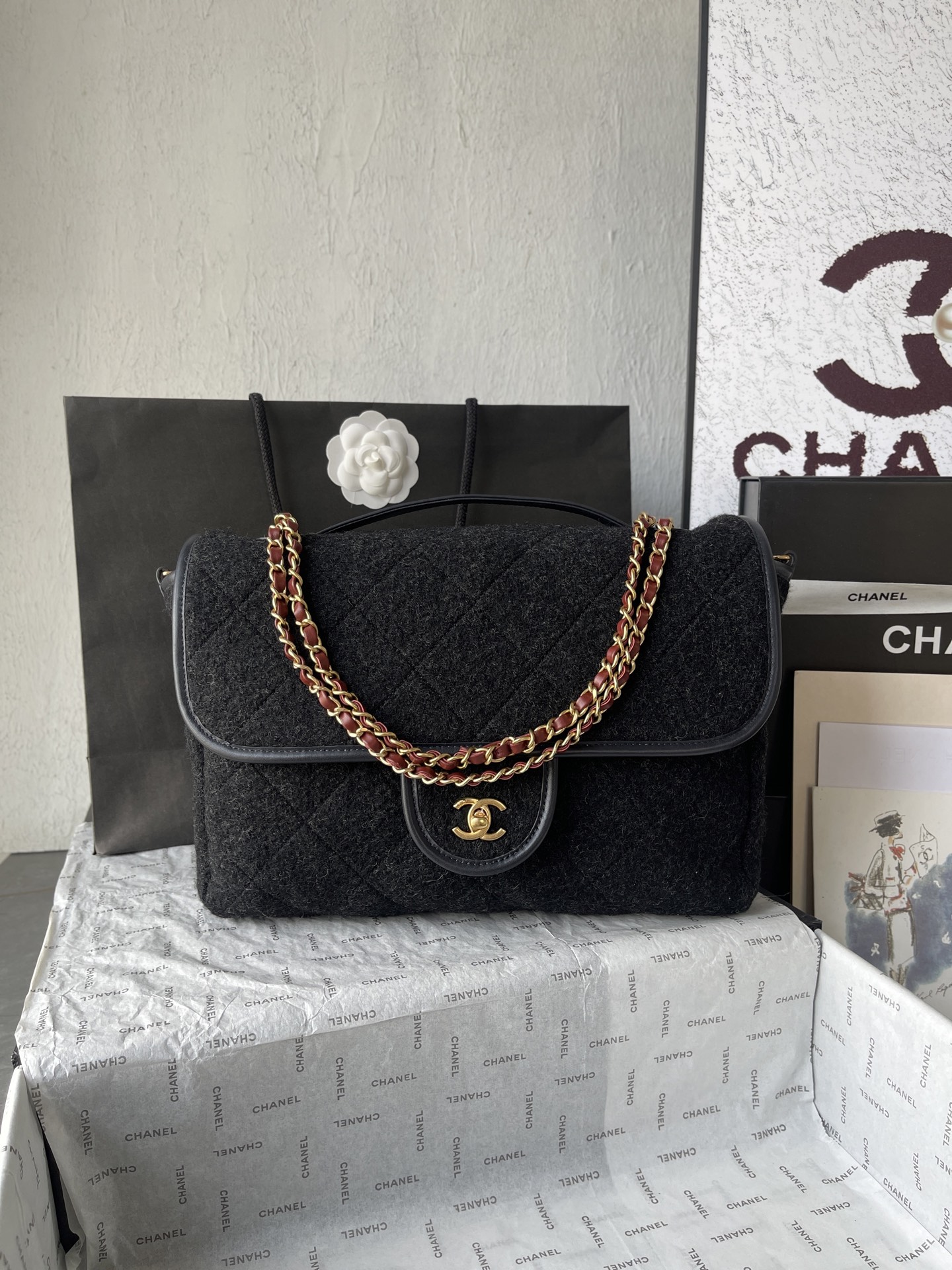 Classic Large Quilted Wool Flap Bag in Black with Gold-Tone Hardware - Mocuir