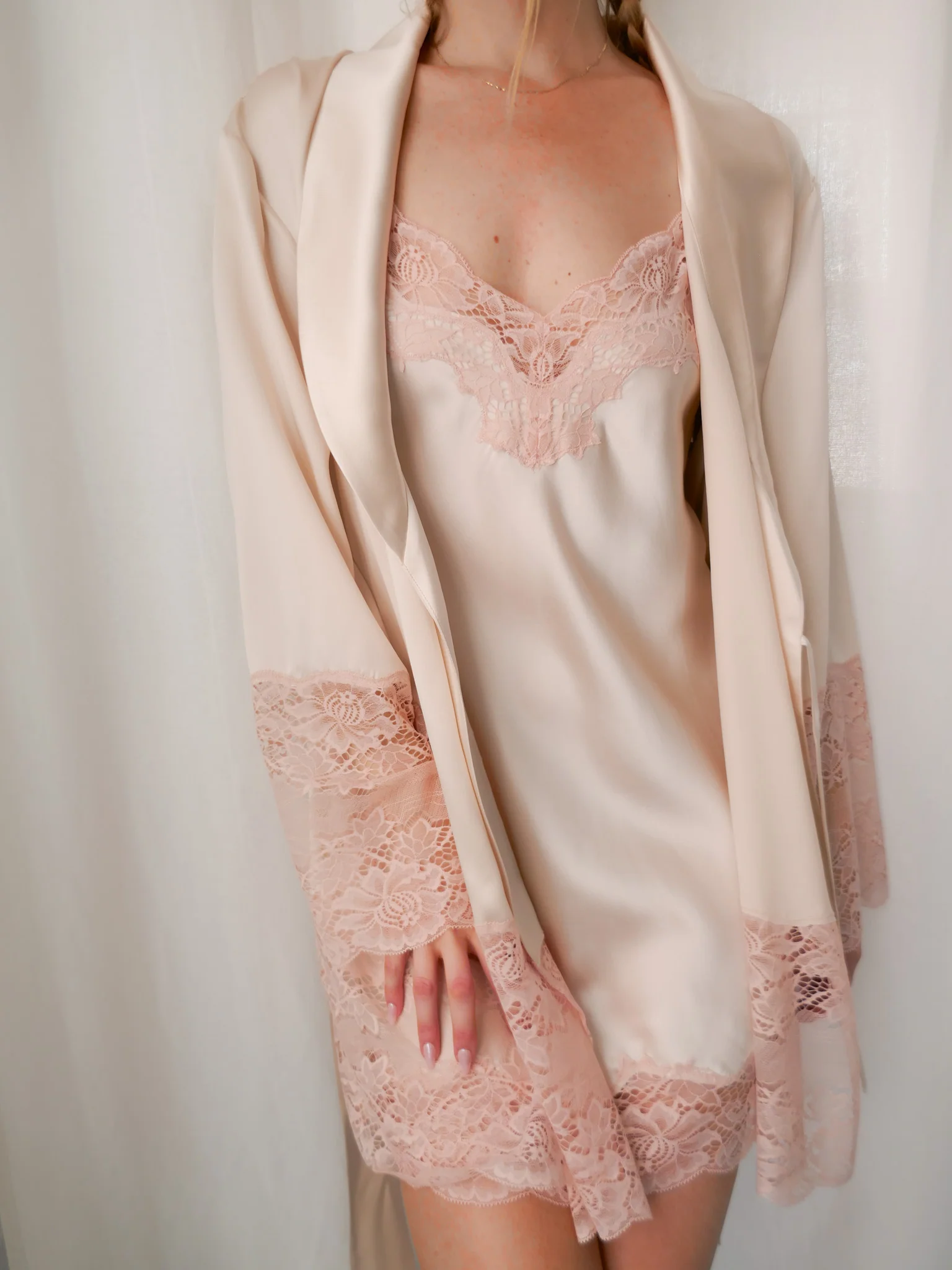 Ginia Silk Lace Robe