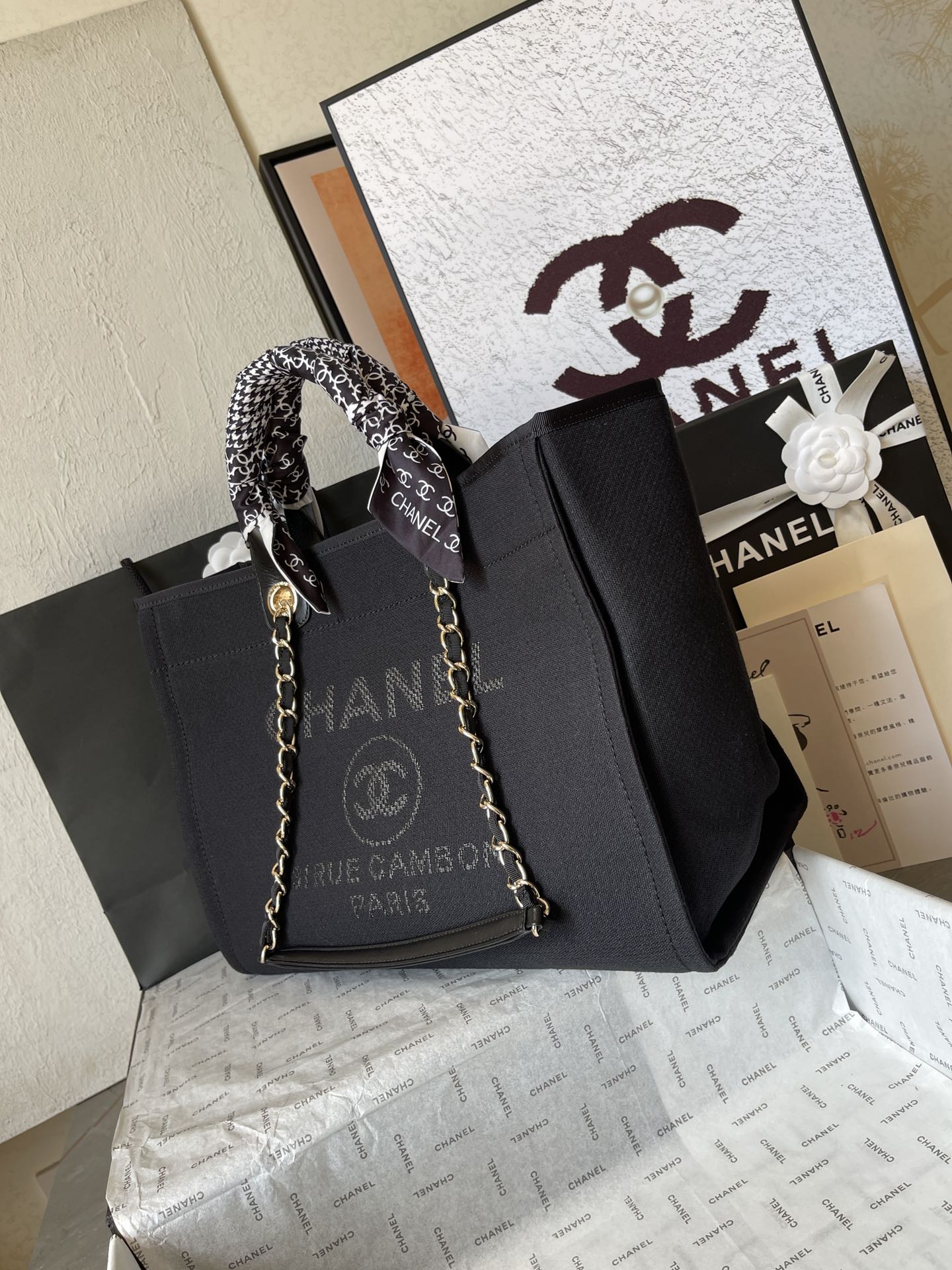 Deauville Large Canvas Tote Bag with Gold-Tone Hardware - Mocuir