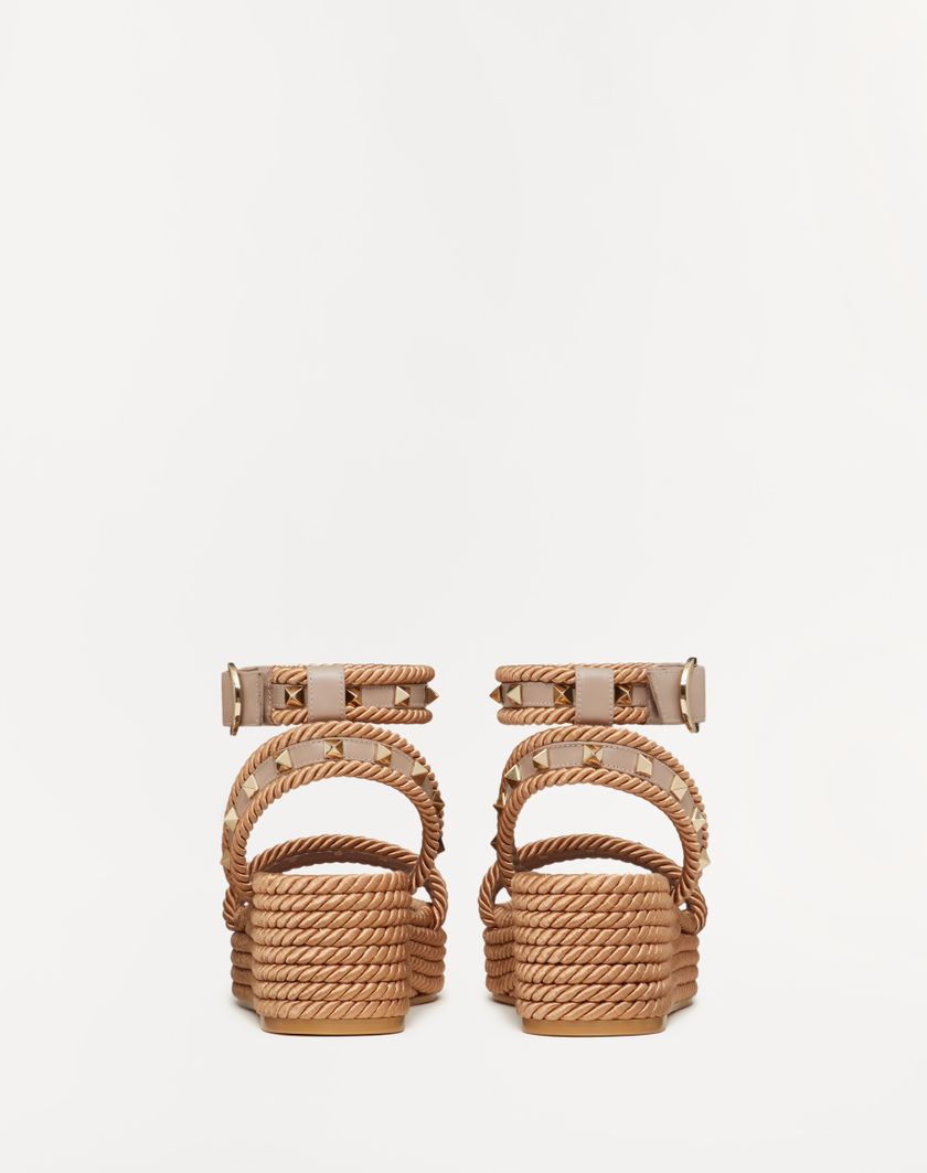 ROCKSTUD FLATFORM SANDAL IN CALFSKIN 45MM