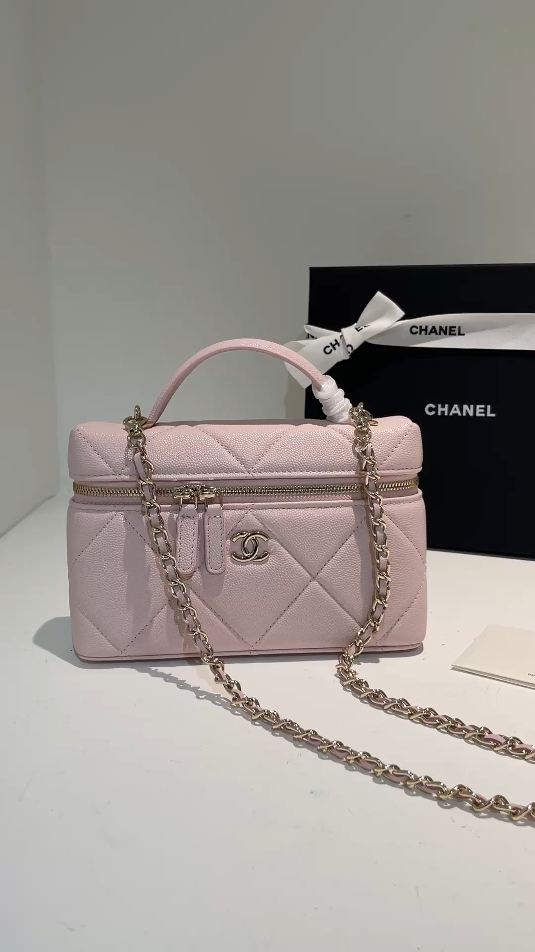 Light Pink Quilted Caviar Calfskin Vanity Case with Top Handle and Gold-Tone Chain Strap - Mocuir