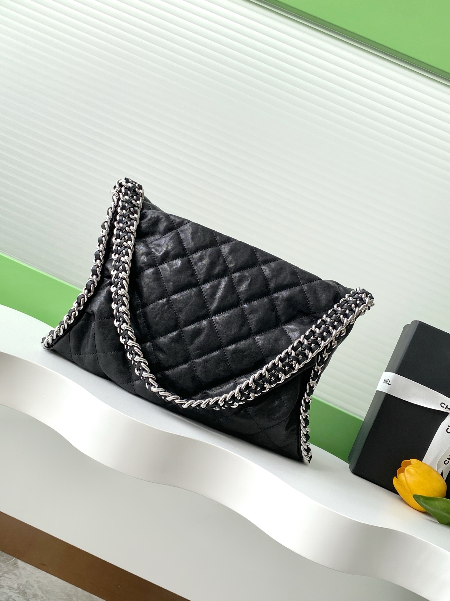 Ultimate Soft Chain Around Hobo Tote Bag in Black Quilted Aged Calfskin with Silver-Tone Hardware - Mocuir