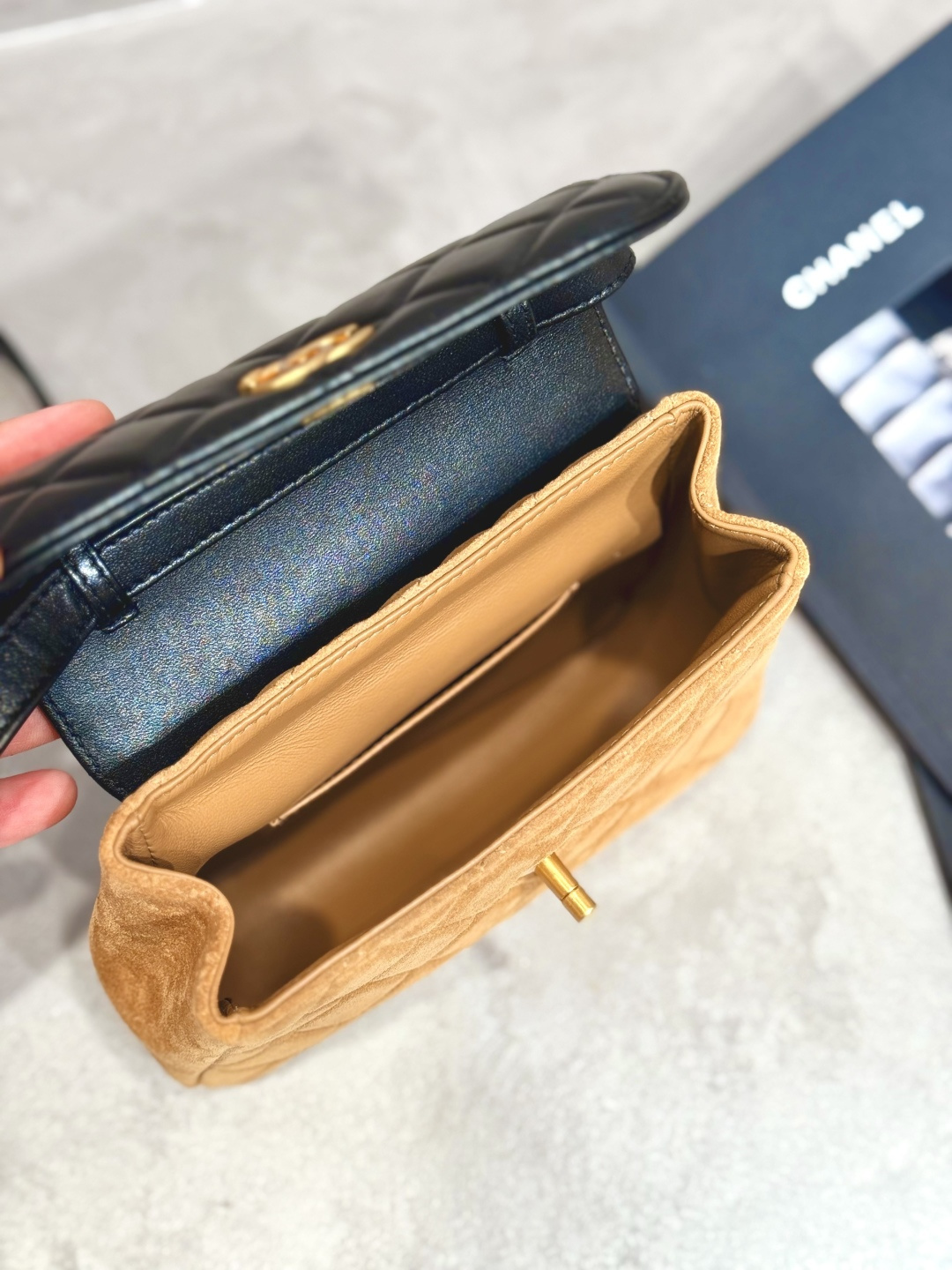 25A Métiers d'Art Lambskin & Suede Calfskin Mini Saddle Crossbody Bag with Gold-Tone Hardware (Model AS5578) - Mocuir