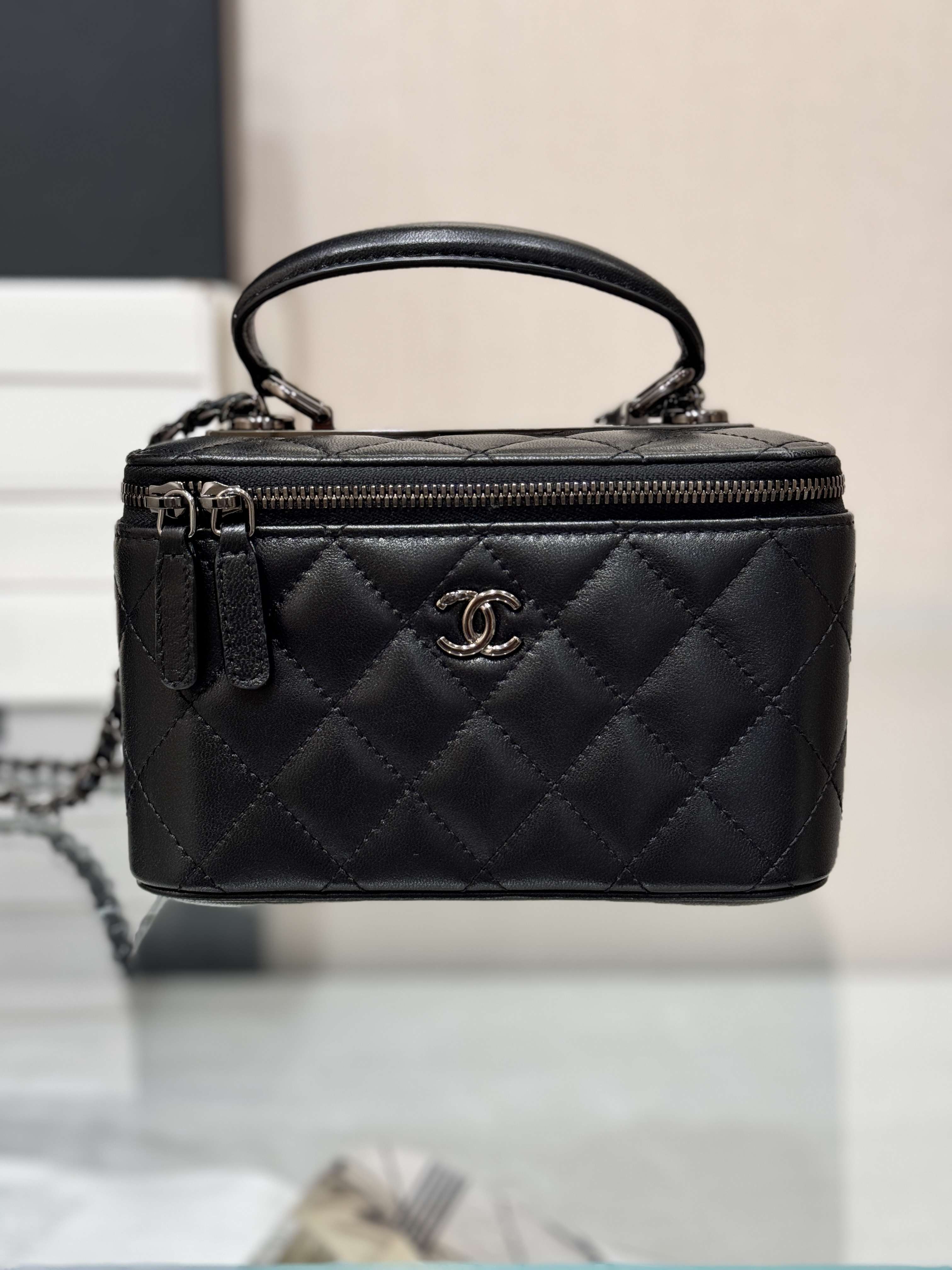 Black Quilted Lambskin Vanity Case with Chain Strap - Mocuir