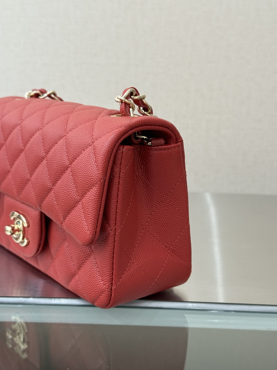 Mini Classic Flap Handbag（Red） - Mocuir