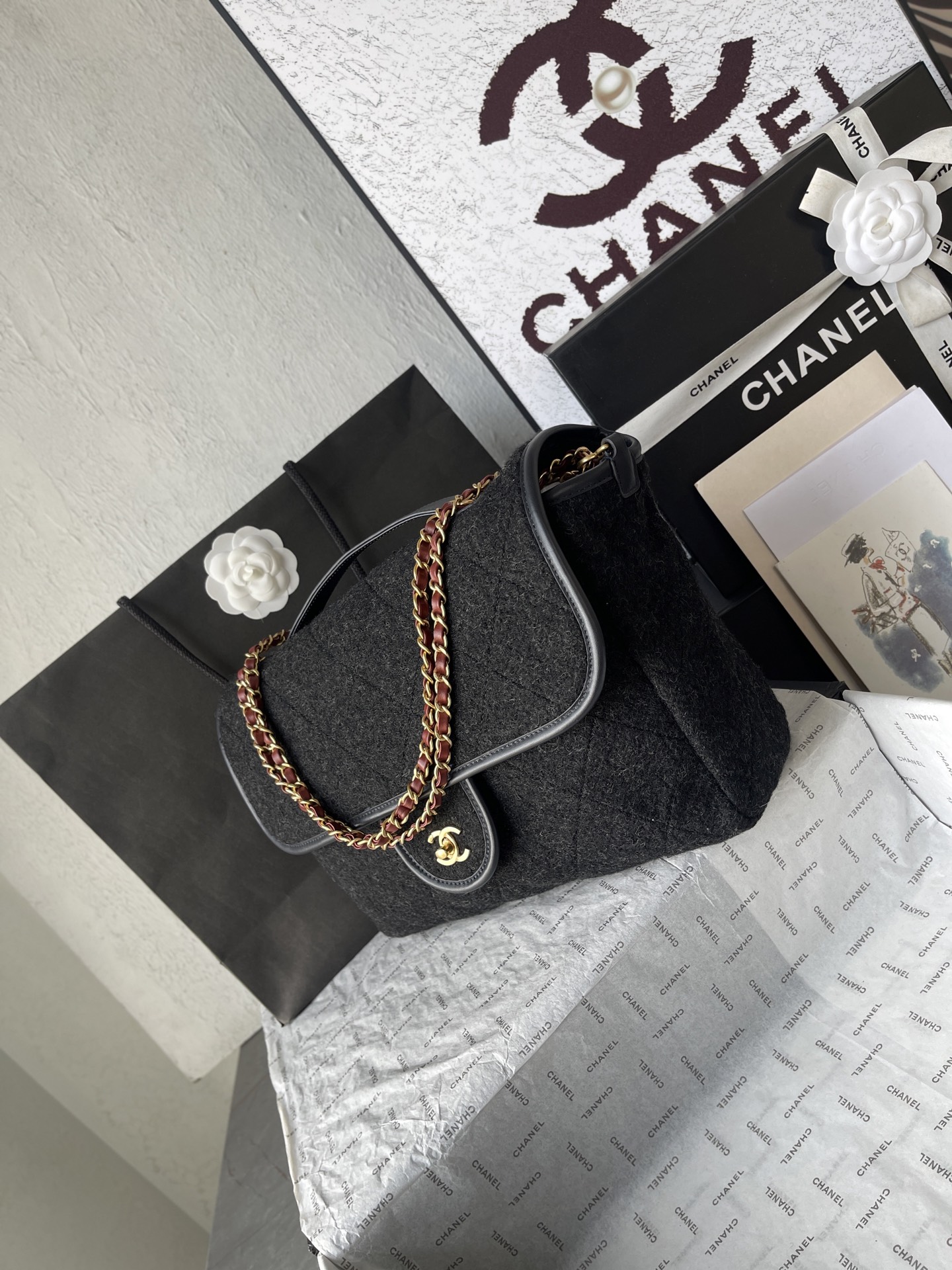 Classic Large Quilted Wool Flap Bag in Black with Gold-Tone Hardware - Mocuir