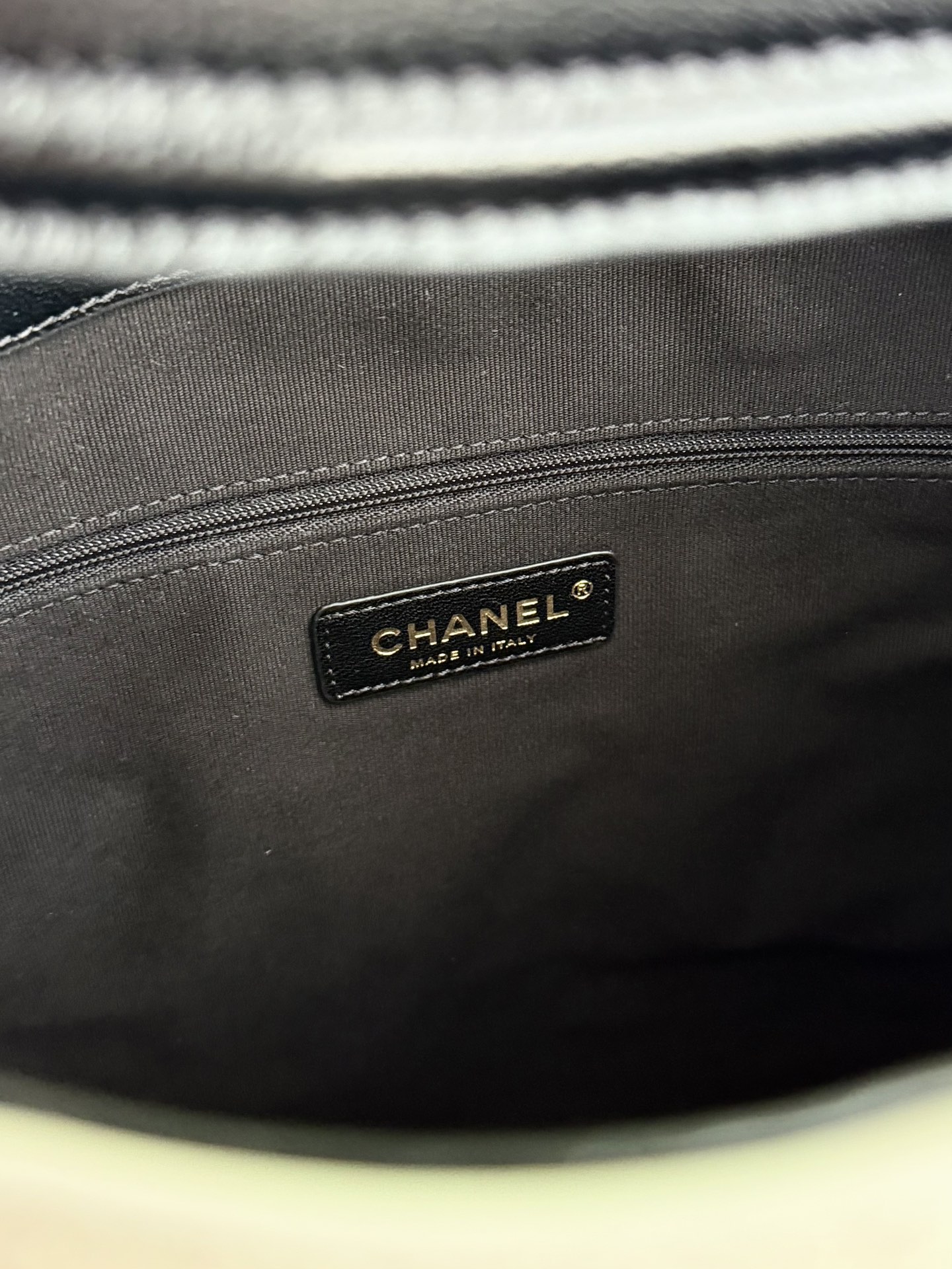 Large Hobo Bag (AS3323) in Beige Suede & Black Calfskin with Gold-Tone Hardware, 24B Fall-Winter Collection - Mocuir