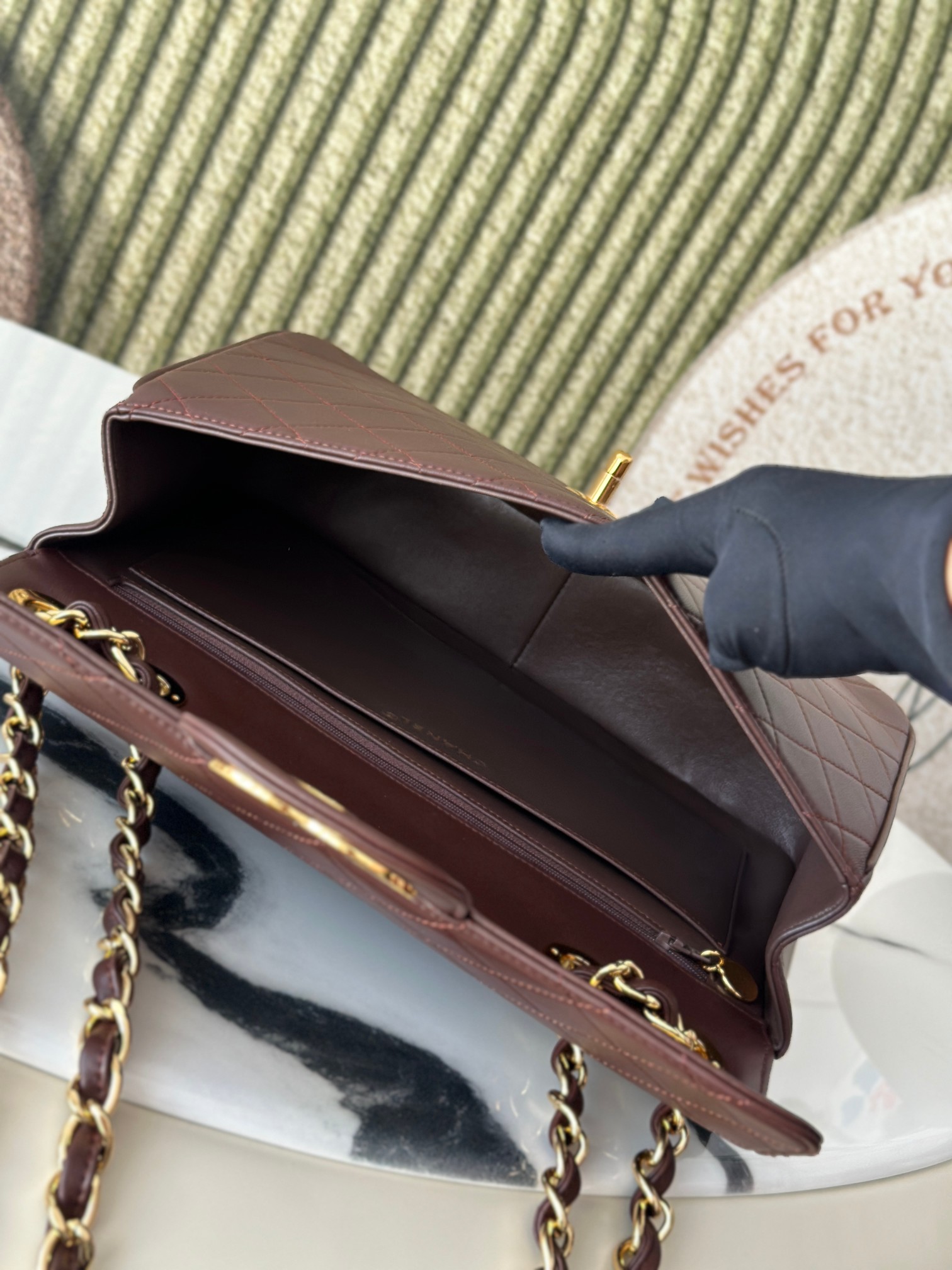 Classic Flap Medium in BurgundyDark Brown Quilted Lambskin with Gold-Tone Hardware - Mocuir