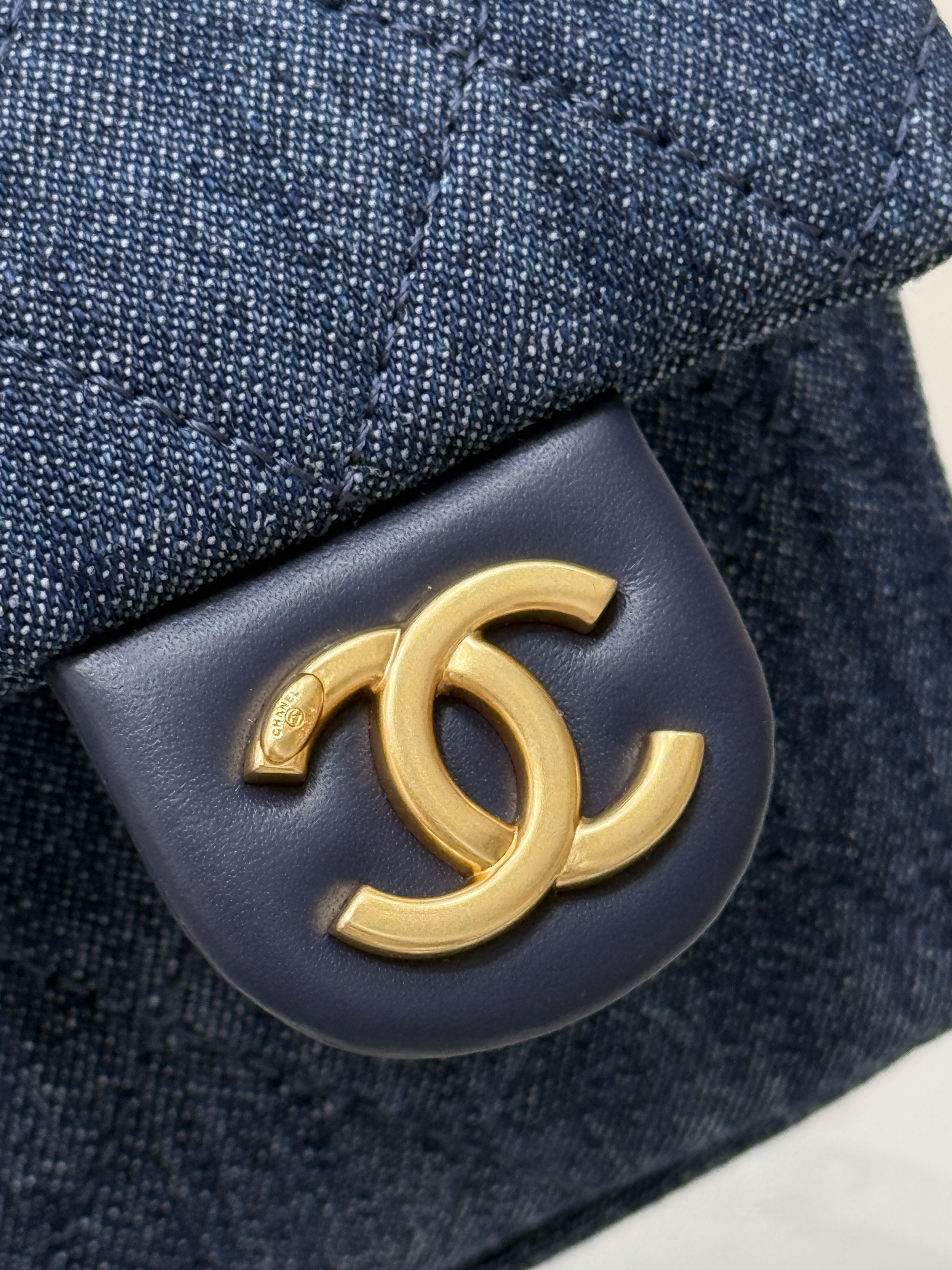 Drawstring Bucket Backpack（Dark Denim Blue） - Mocuir