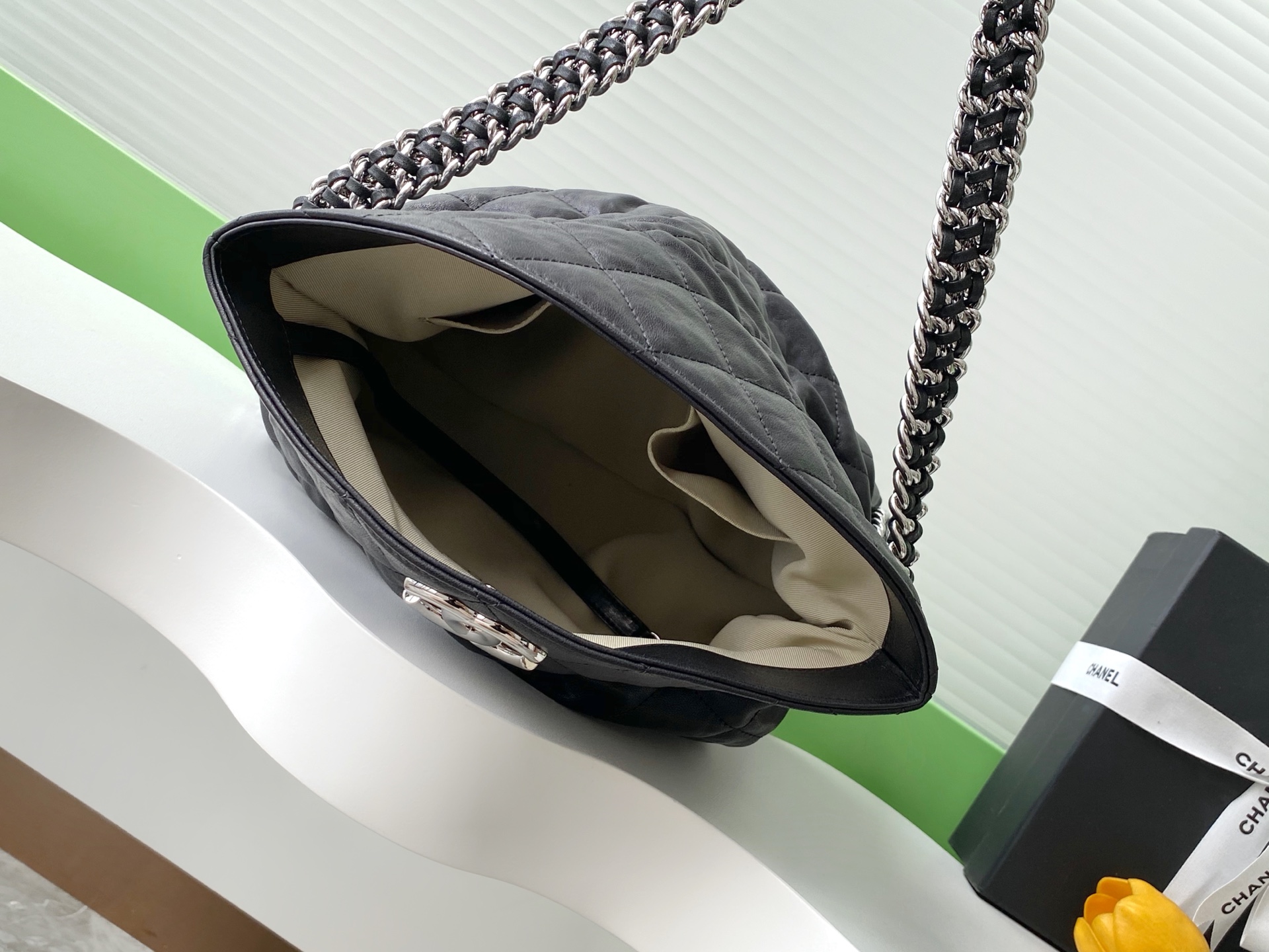 Ultimate Soft Chain Around Hobo Tote Bag in Black Quilted Aged Calfskin with Silver-Tone Hardware - Mocuir