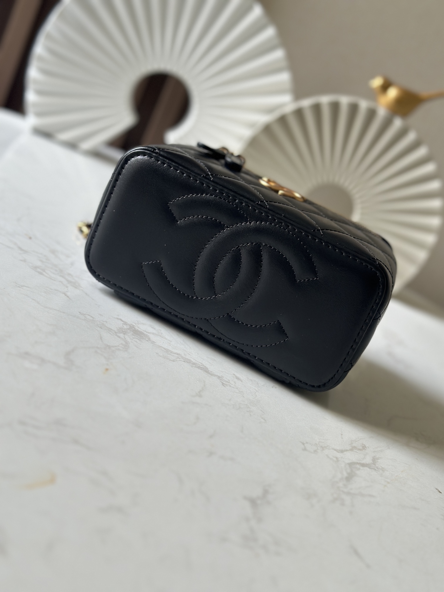 Black Shiny Lambskin Quilted Vanity Case (Long Style) with Double Gold Pearl Chain Hardware - Mocuir