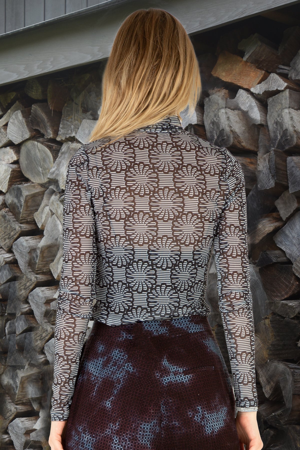 Neck of the Woods Mesh Top | Black/Navy