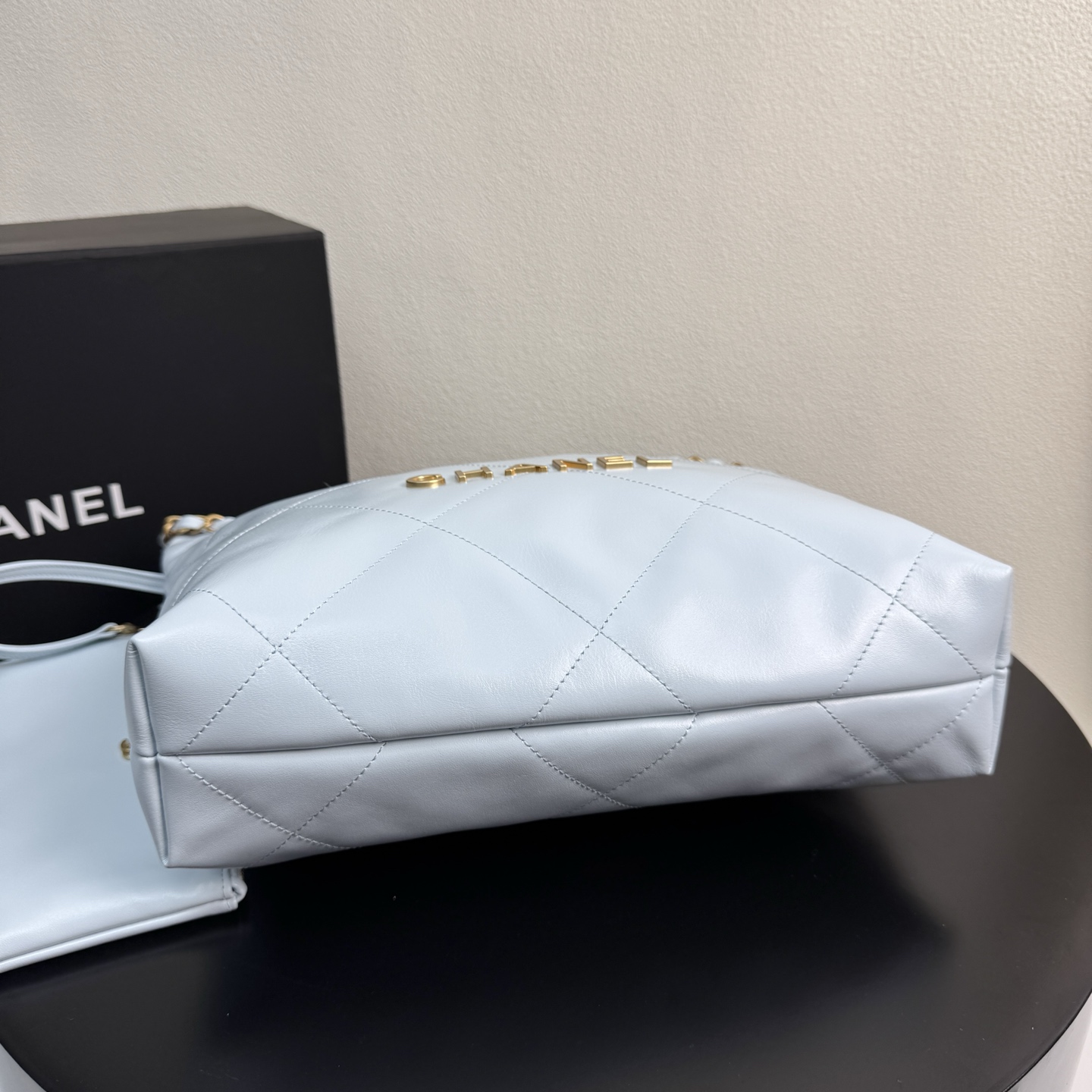 22 Bag Quilted Shiny Calfskin in Light Blue (Gold Hardware) - Mocuir