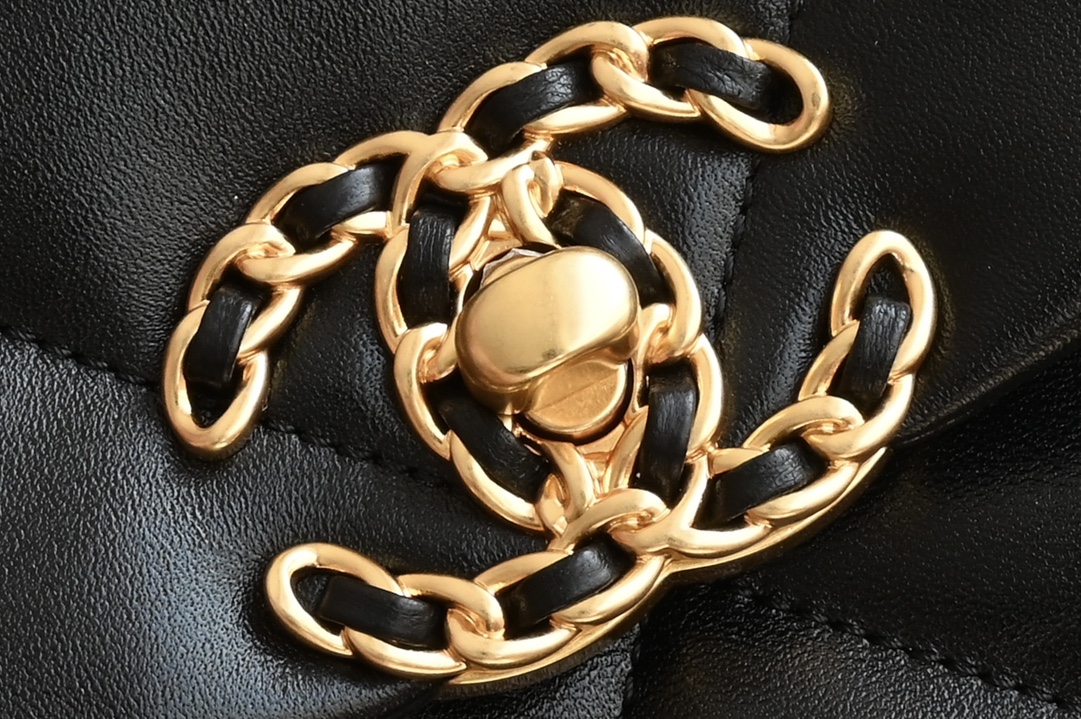 19 Large Flap Bag in Black Lambskin with Mixed Gold & Silver Hardware (Model AS1160) - Mocuir