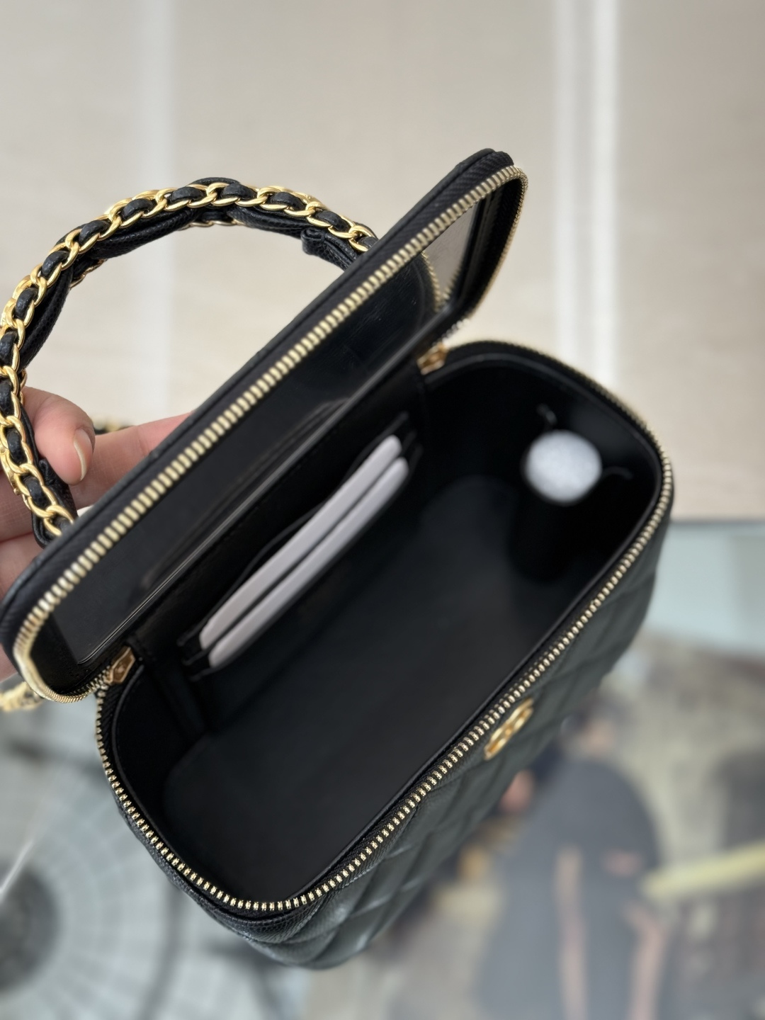 25C Top Handle Long Vanity Case (AS5221) in Black Quilted Grained Calfskin with Antique Gold-Tone Hardware - Mocuir