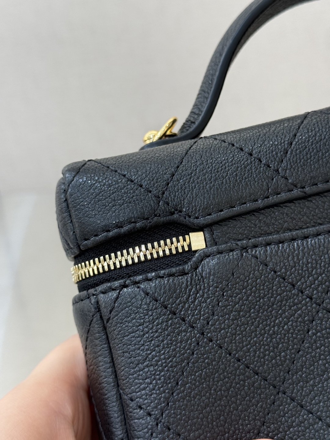 Clutch with Chain (LP Style Bag) - Mocuir