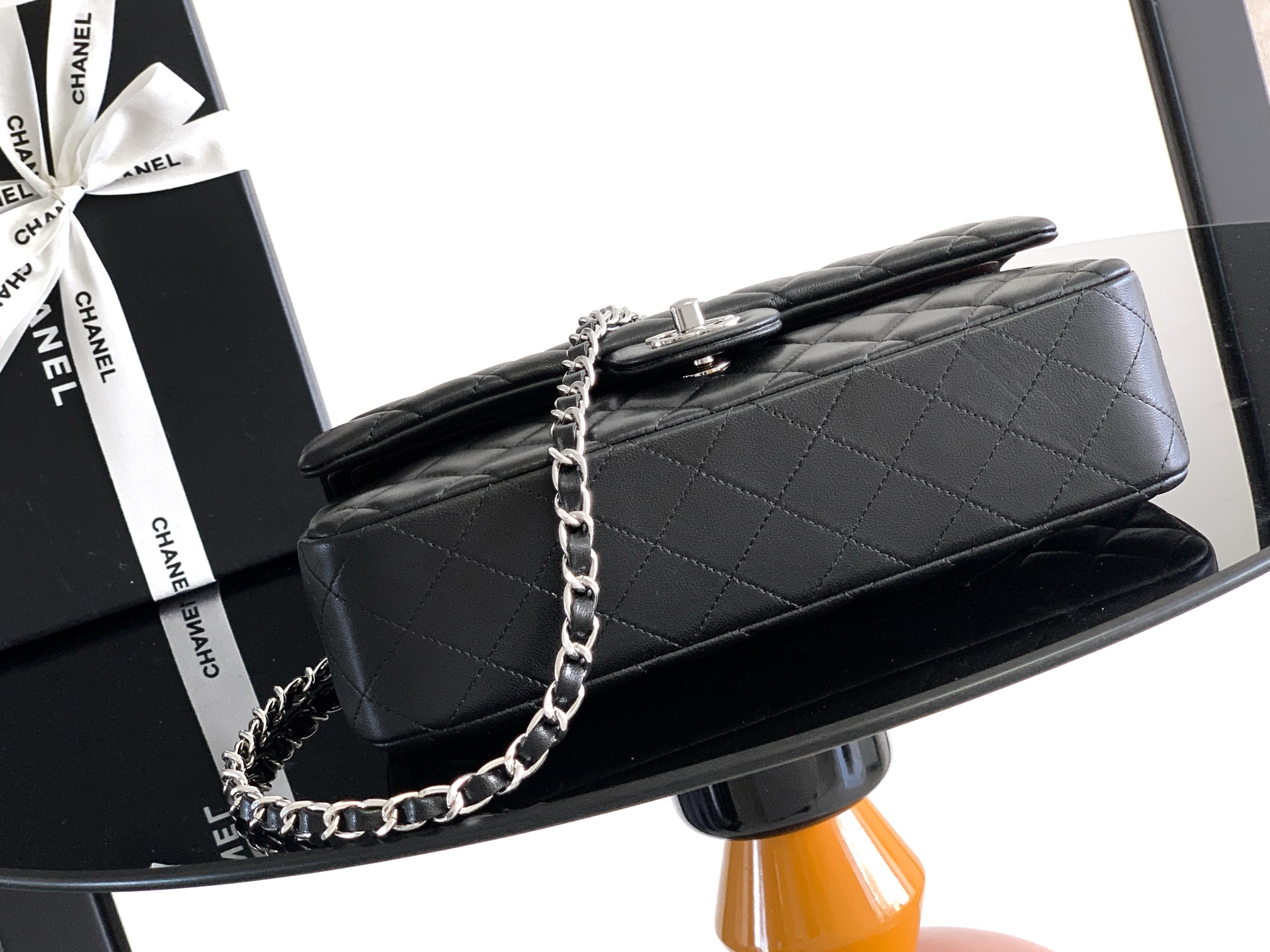 Classic Flap Bag（Black/Silver logo） - Mocuir