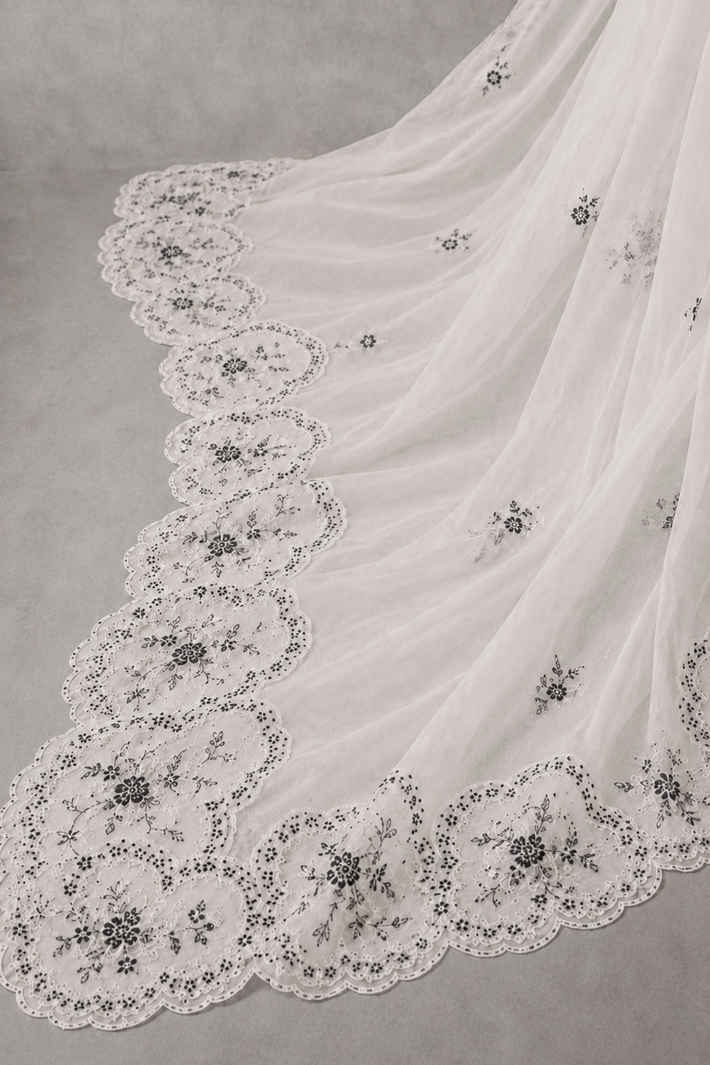 DHAKA MALMAL | EMBROIDERED