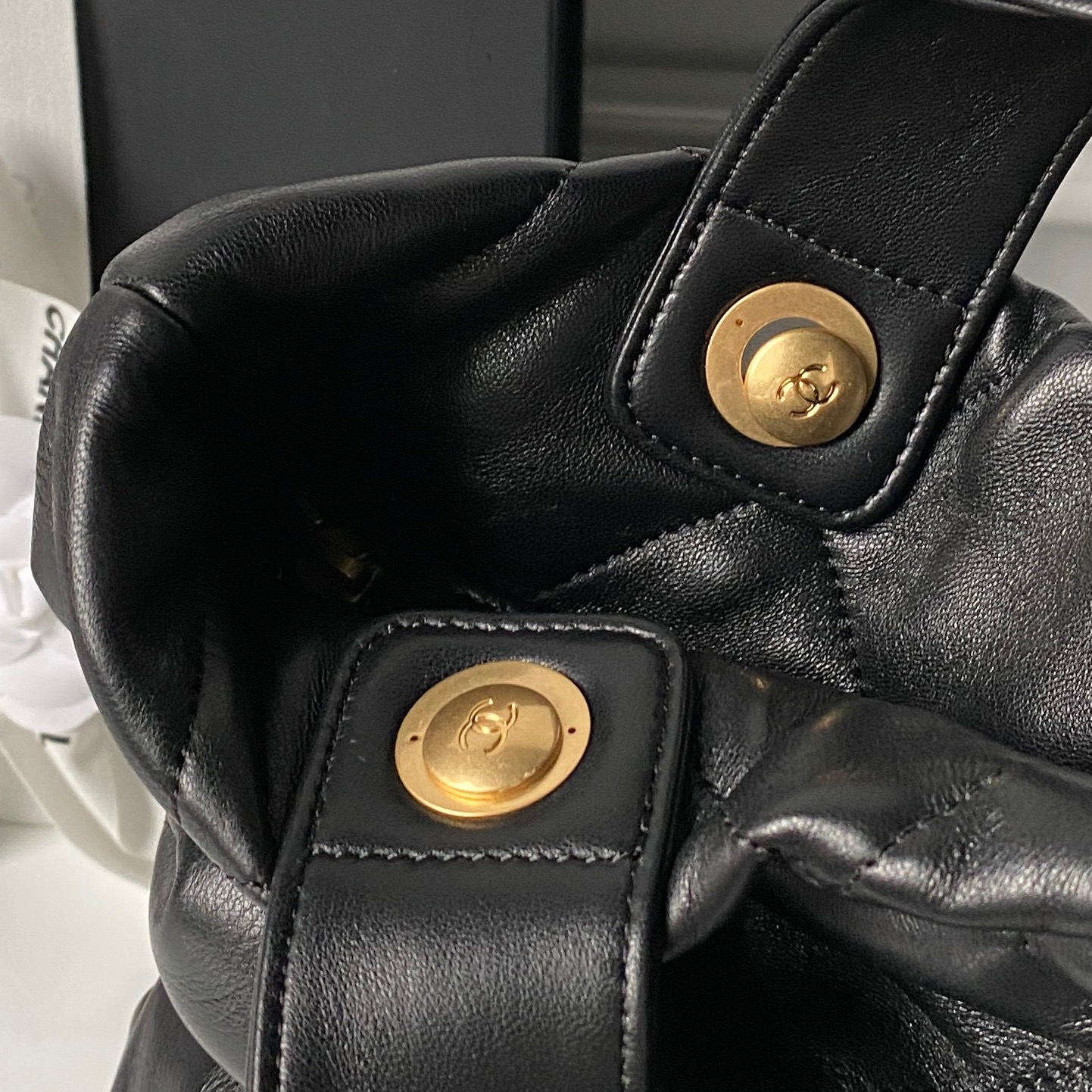 25K Large Hobo Bag (AS5846) in Black Quilted Shiny Lambskin with Light Gold-Tone Hardware - Mocuir