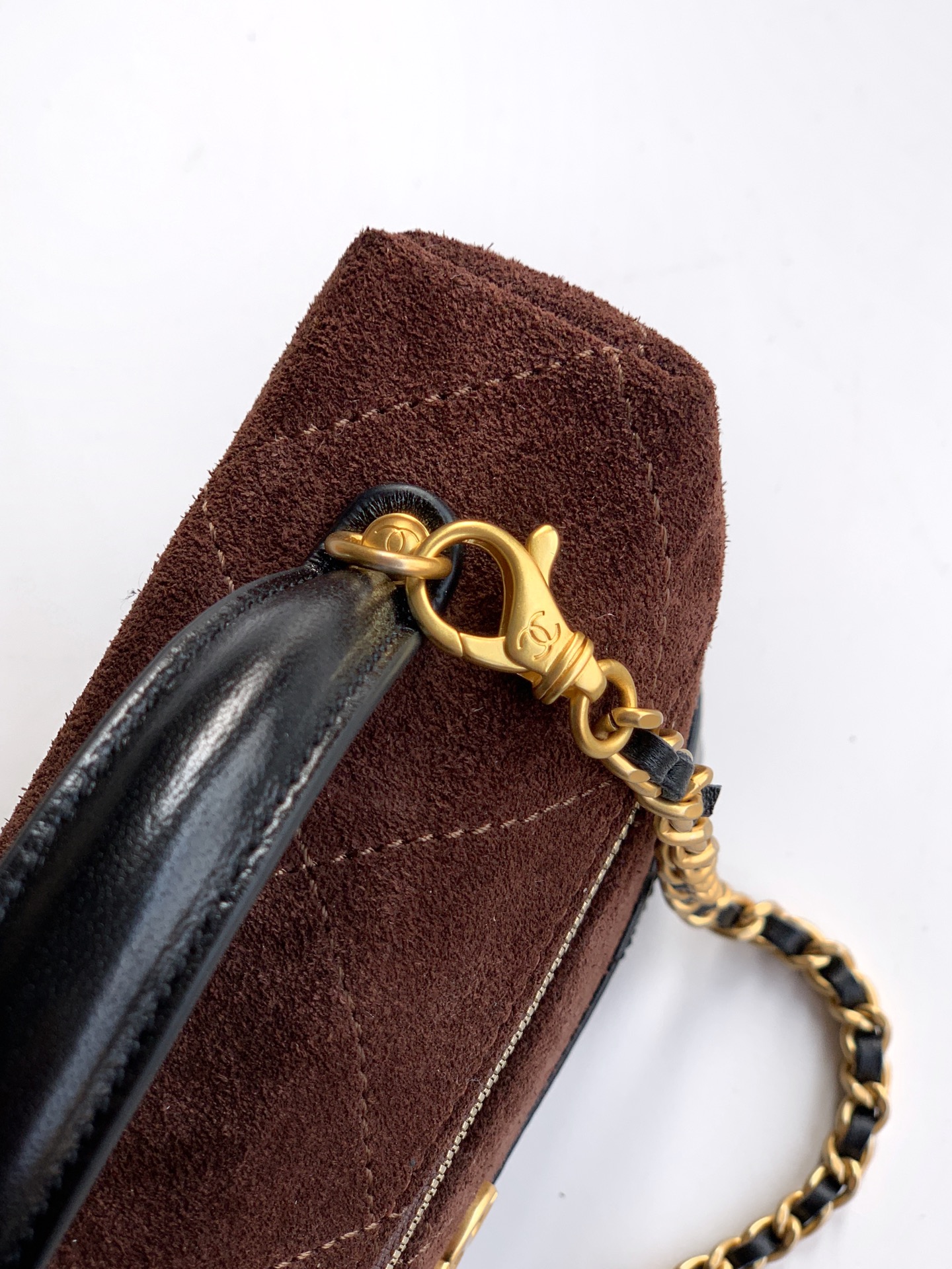 Small Vanity Case with Top Handle (Suede & Lambskin) - Mocuir