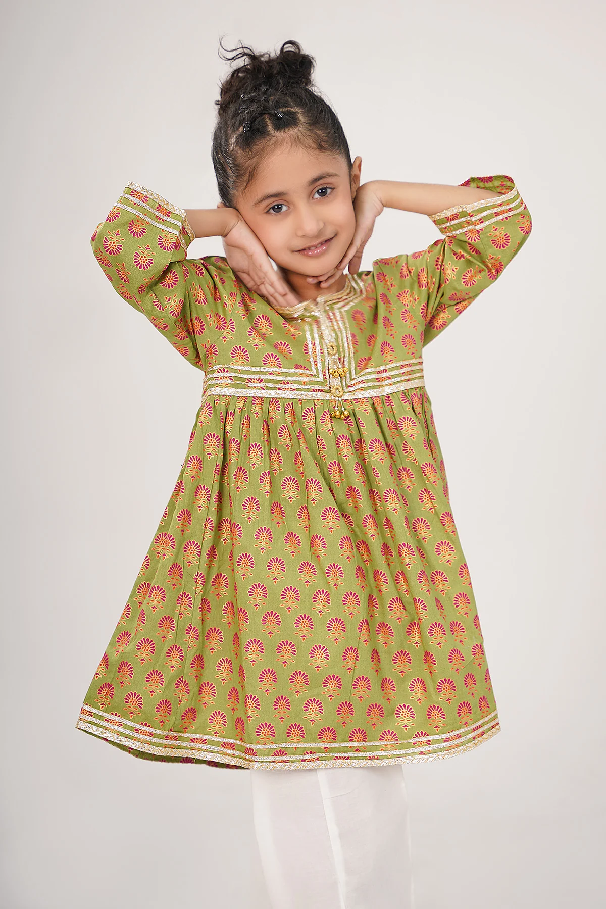 Noor Bano Shirt - LCP746125A